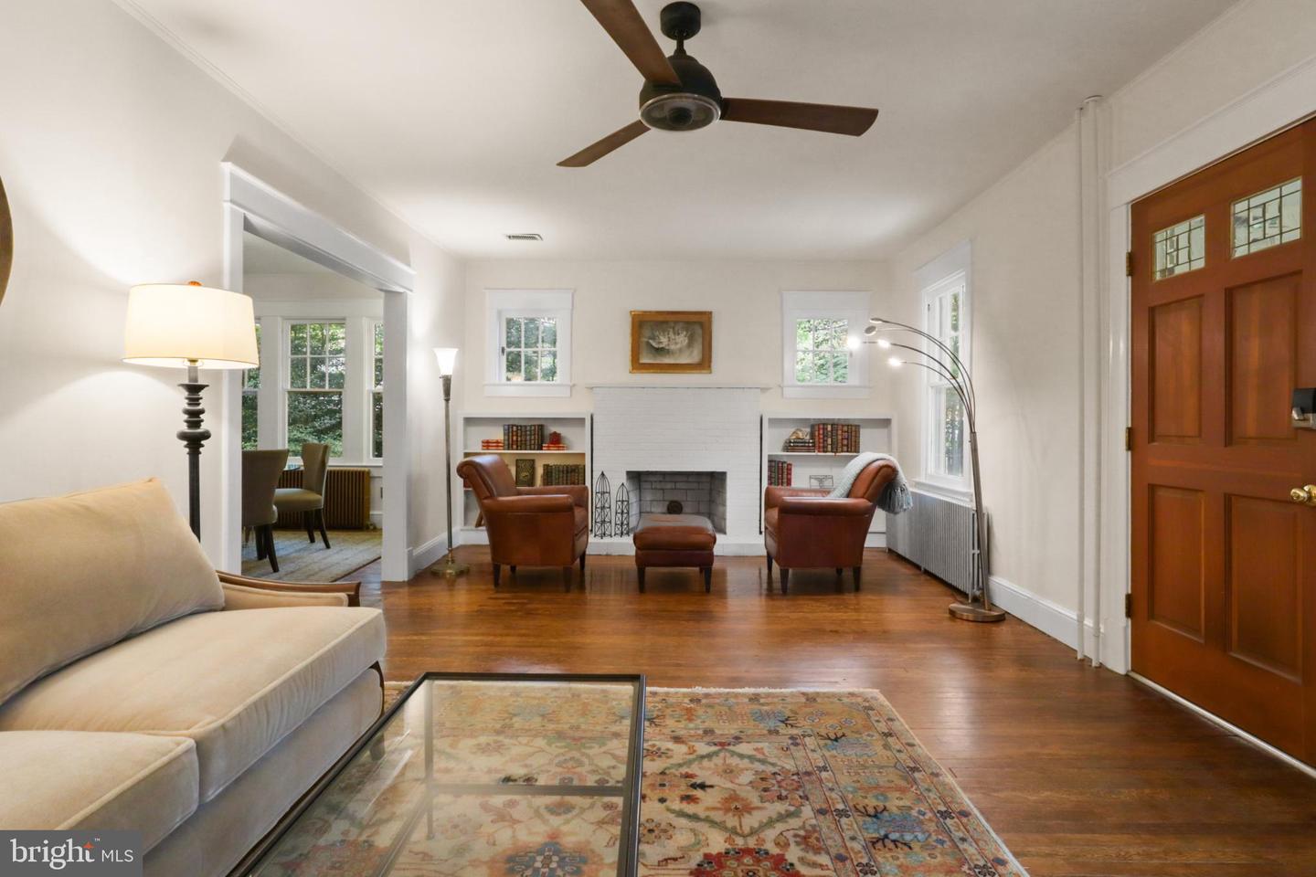 2308 N LEXINGTON ST, ARLINGTON, Virginia 22205, 3 Bedrooms Bedrooms, 5 Rooms Rooms,1 BathroomBathrooms,Residential,For sale,2308 N LEXINGTON ST,VAAR2062086 MLS # VAAR2062086