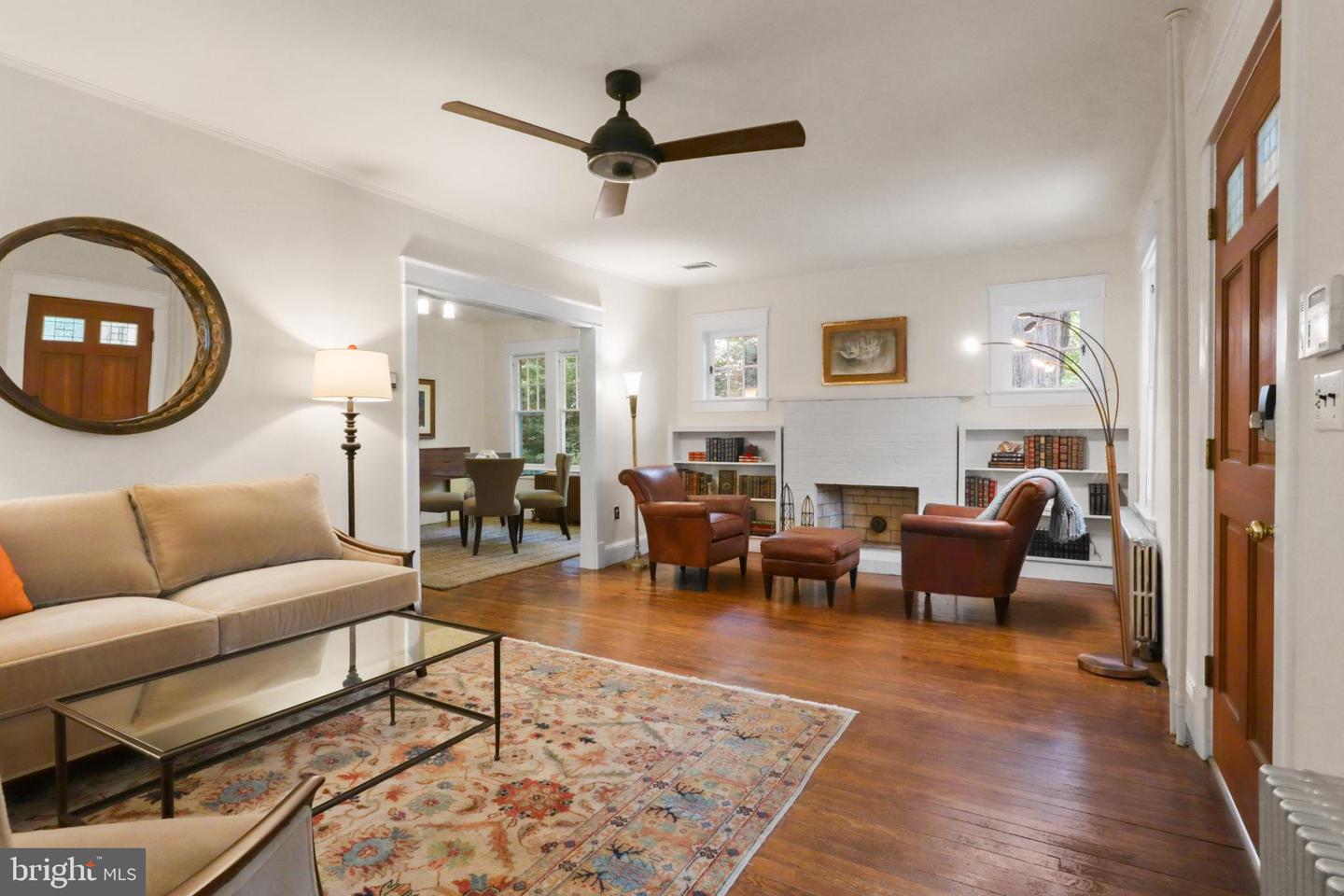 2308 N LEXINGTON ST, ARLINGTON, Virginia 22205, 3 Bedrooms Bedrooms, 5 Rooms Rooms,1 BathroomBathrooms,Residential,For sale,2308 N LEXINGTON ST,VAAR2062086 MLS # VAAR2062086