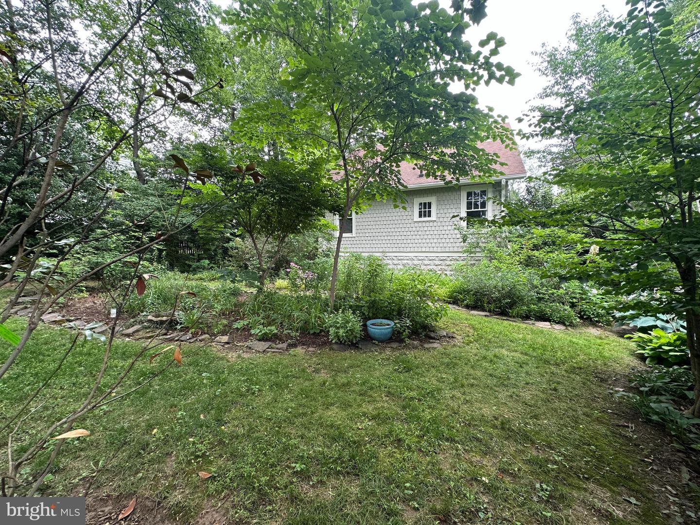2308 N LEXINGTON ST, ARLINGTON, Virginia 22205, 3 Bedrooms Bedrooms, 5 Rooms Rooms,1 BathroomBathrooms,Residential,For sale,2308 N LEXINGTON ST,VAAR2062086 MLS # VAAR2062086