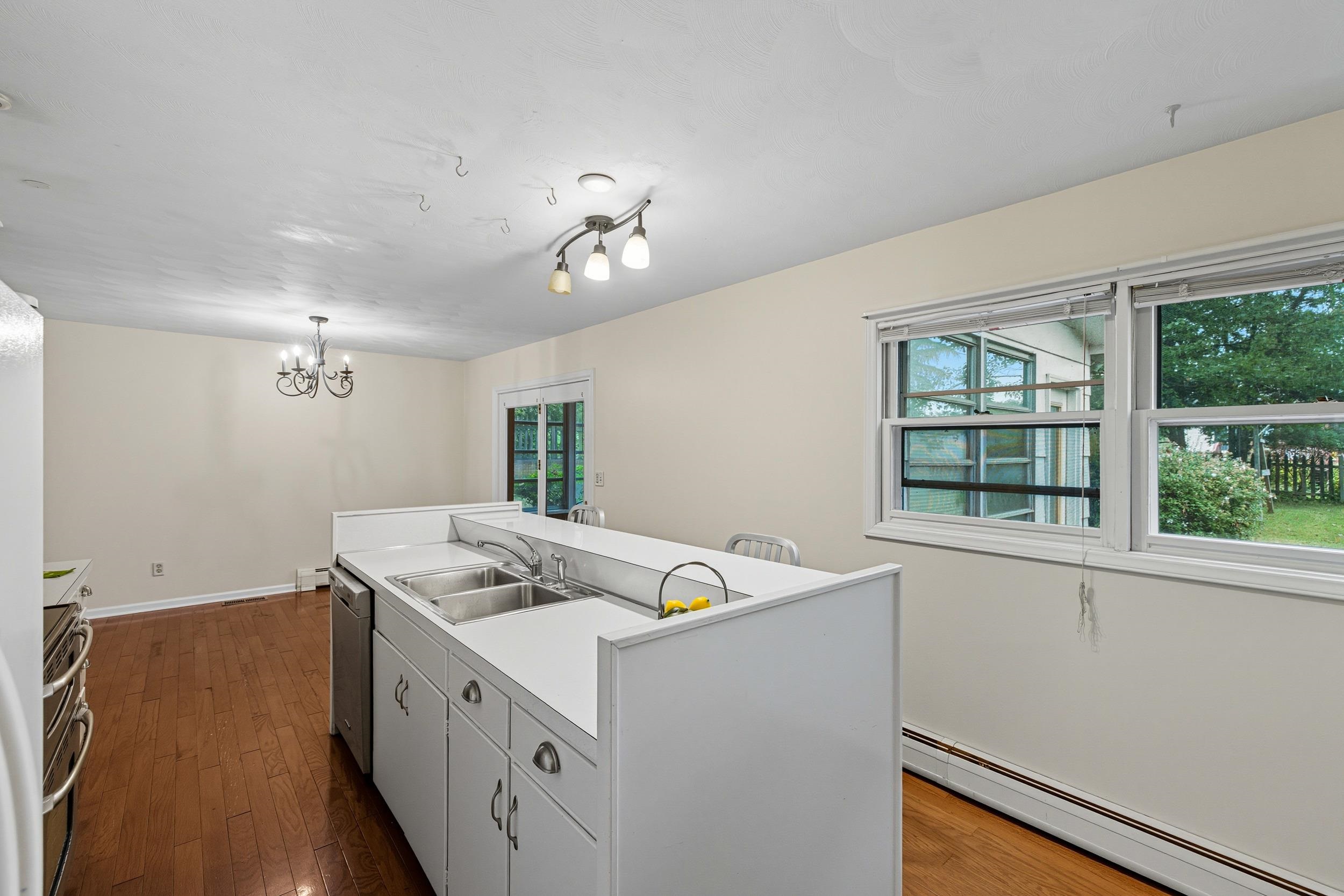 66 HOPE ST, HARRISONBURG, Virginia 22801, 3 Bedrooms Bedrooms, ,2 BathroomsBathrooms,Residential,66 HOPE ST,669618 MLS # 669618