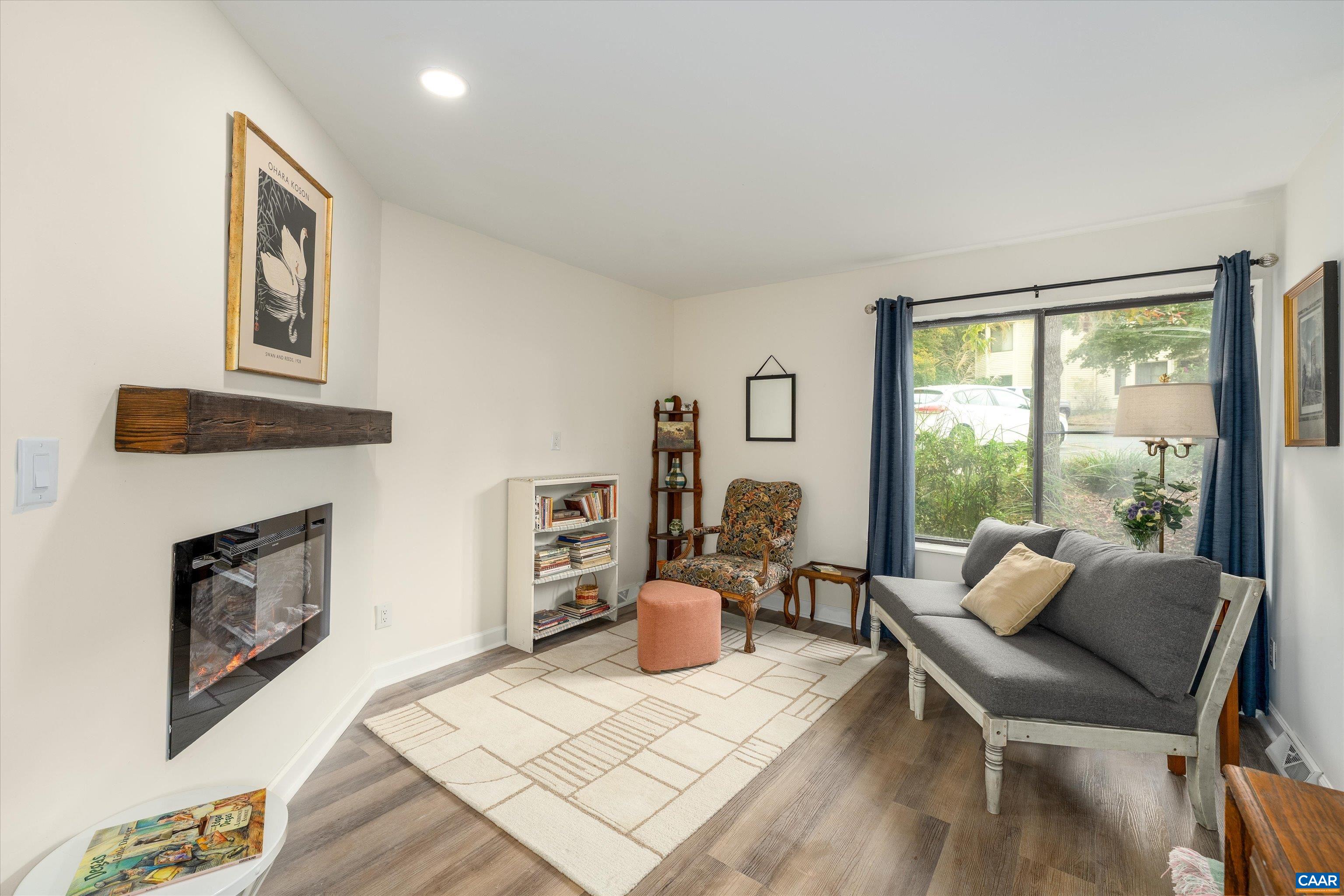 1236 CHATHAM RDG, CHARLOTTESVILLE, Virginia 22901, 2 Bedrooms Bedrooms, ,1 BathroomBathrooms,Residential,1236 CHATHAM RDG,669627 MLS # 669627