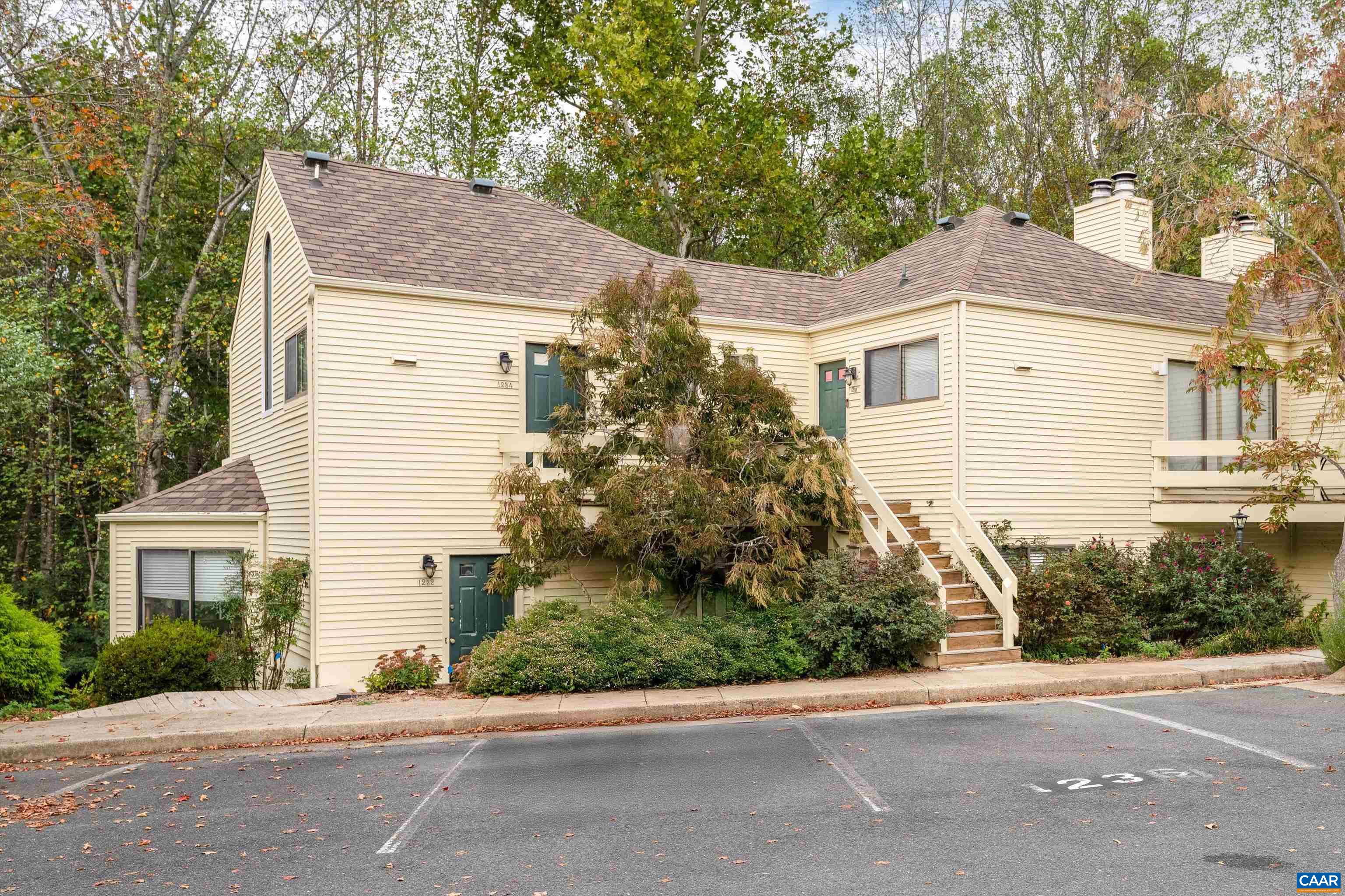 1236 CHATHAM RDG, CHARLOTTESVILLE, Virginia 22901, 2 Bedrooms Bedrooms, ,1 BathroomBathrooms,Residential,1236 CHATHAM RDG,669627 MLS # 669627
