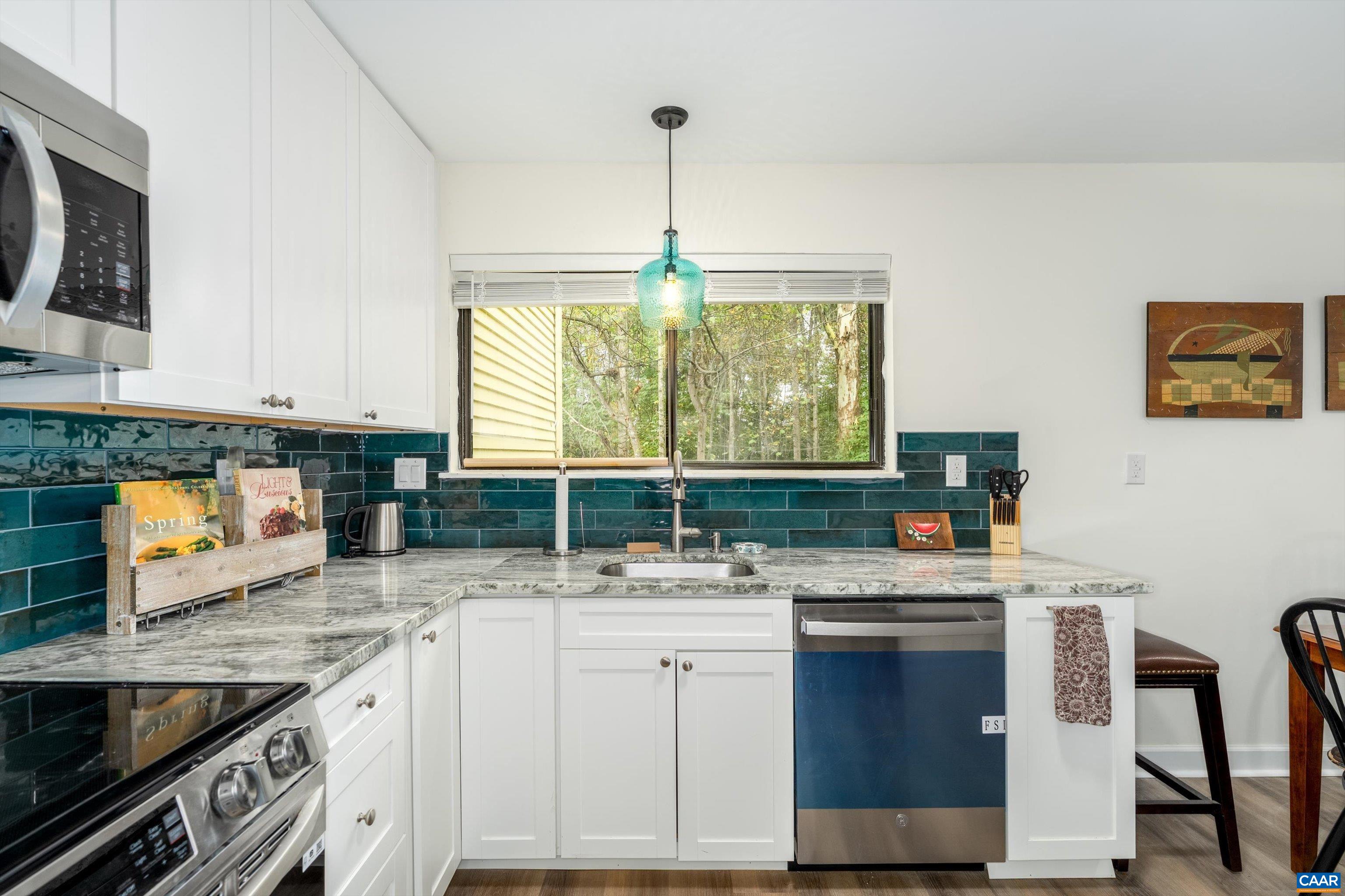 1236 CHATHAM RDG, CHARLOTTESVILLE, Virginia 22901, 2 Bedrooms Bedrooms, ,1 BathroomBathrooms,Residential,1236 CHATHAM RDG,669627 MLS # 669627