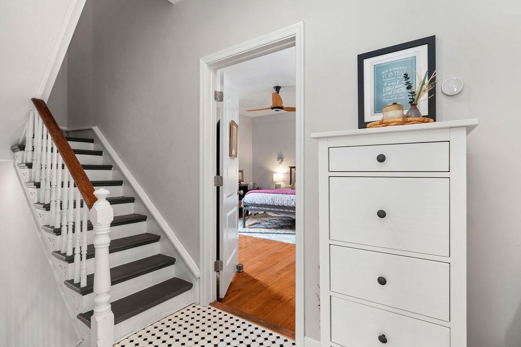 110 N JEFFERSON ST, STAUNTON, Virginia 24401, 3 Bedrooms Bedrooms, ,2 BathroomsBathrooms,Residential,110 N JEFFERSON ST,669628 MLS # 669628