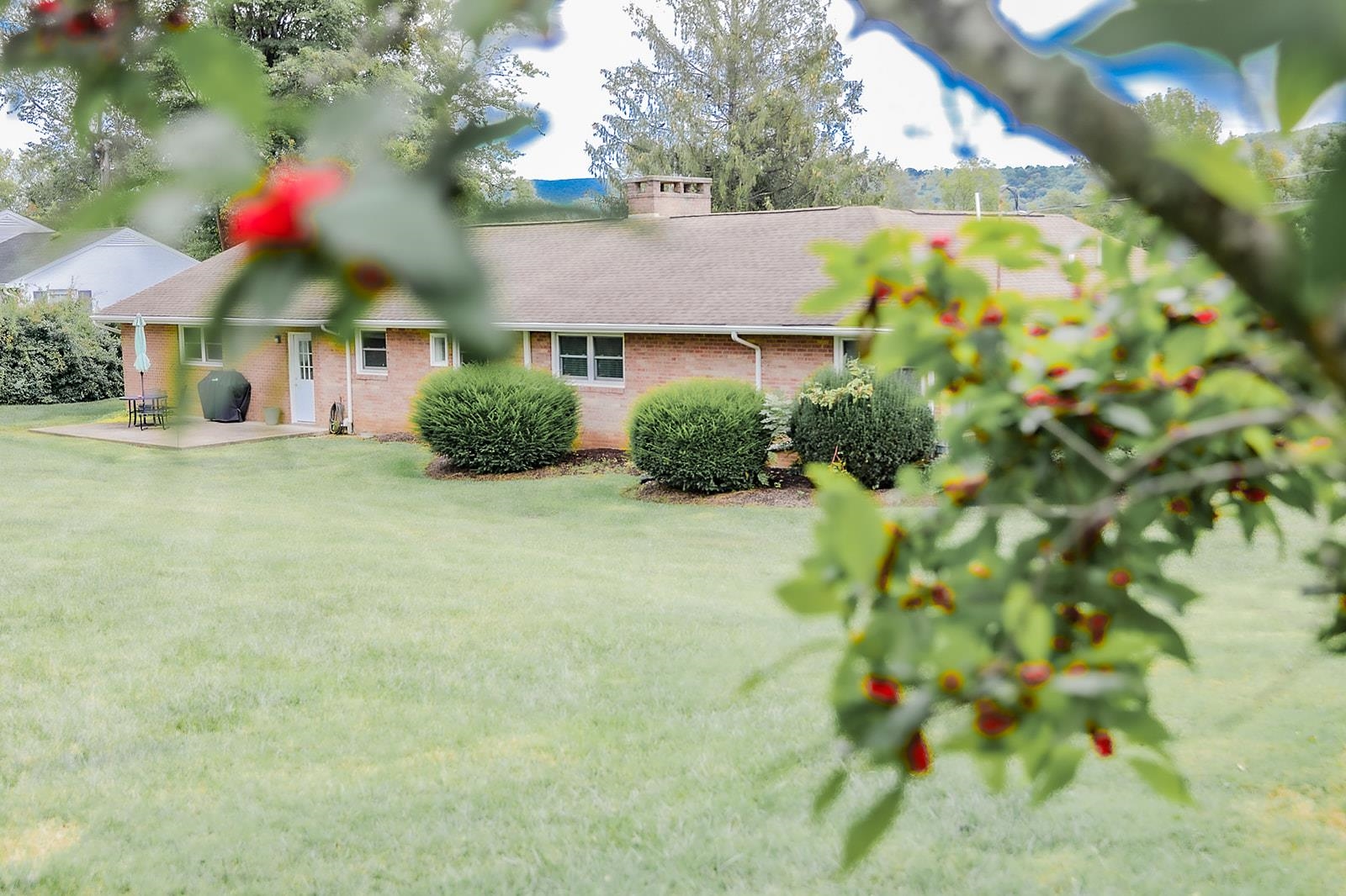1525 TUCKAHOE RD, WAYNESBORO, Virginia 22980, 2 Bedrooms Bedrooms, ,2 BathroomsBathrooms,Residential,1525 TUCKAHOE RD,669629 MLS # 669629