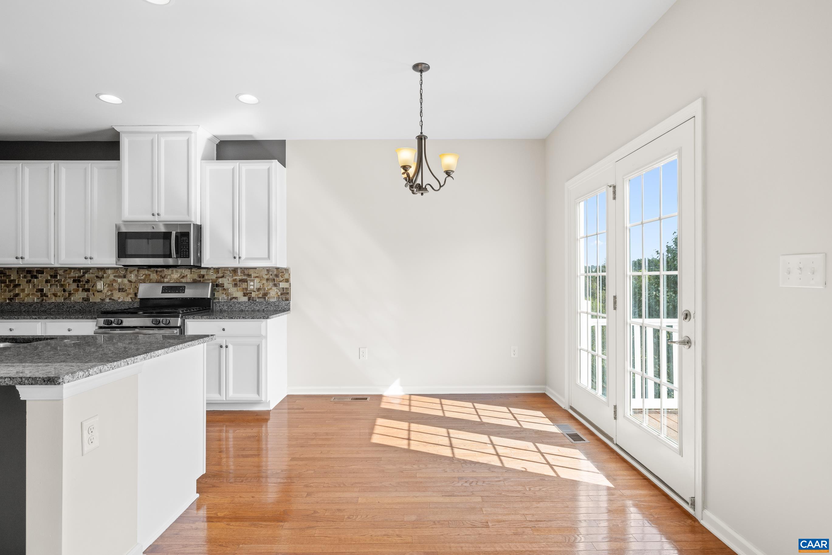 20 HOLLY HILL DR, BARBOURSVILLE, Virginia 22923, 3 Bedrooms Bedrooms, ,3 BathroomsBathrooms,Residential,20 HOLLY HILL DR,669637 MLS # 669637