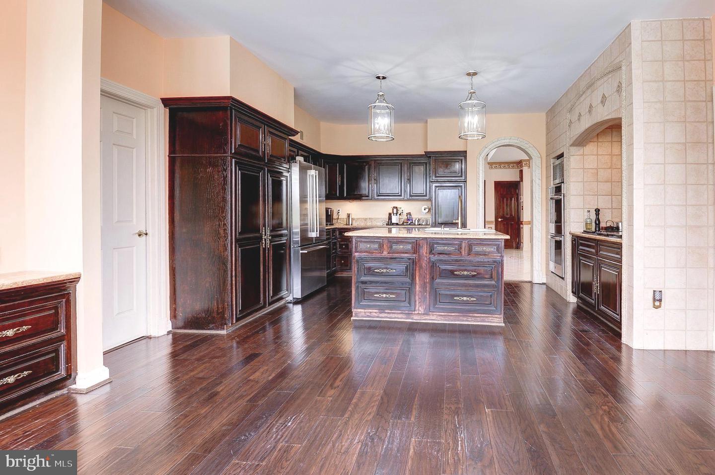 2821 INGRAM DR, HAYMARKET, Virginia 20169, 4 Bedrooms Bedrooms, ,6 BathroomsBathrooms,Residential,For sale,2821 INGRAM DR,VAPW2101748 MLS # VAPW2101748