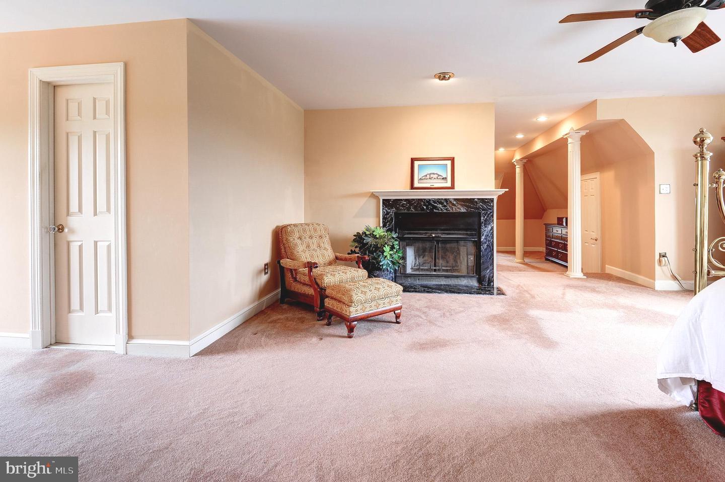 2821 INGRAM DR, HAYMARKET, Virginia 20169, 4 Bedrooms Bedrooms, ,6 BathroomsBathrooms,Residential,For sale,2821 INGRAM DR,VAPW2101748 MLS # VAPW2101748