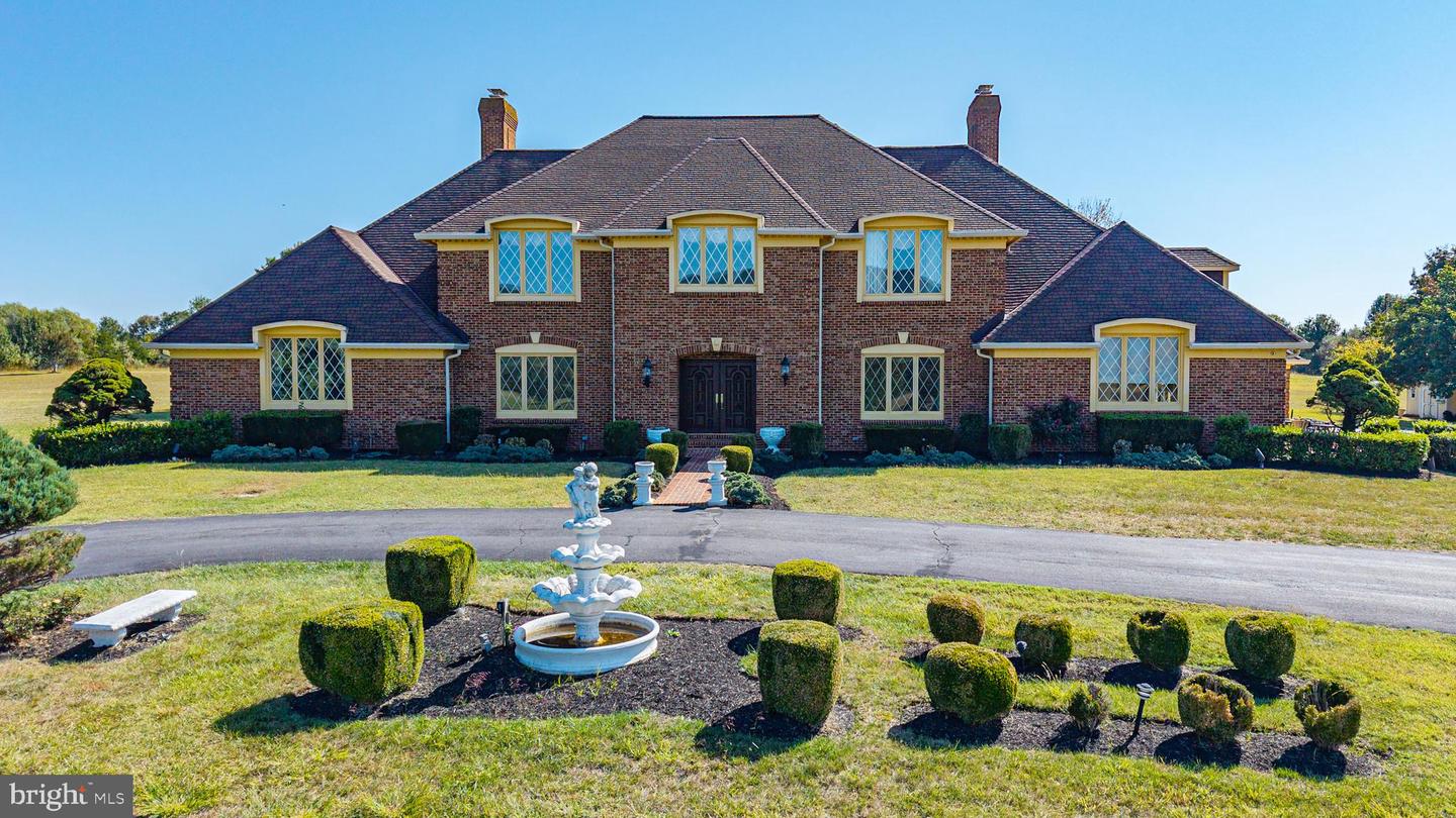 2821 INGRAM DR, HAYMARKET, Virginia 20169, 4 Bedrooms Bedrooms, ,6 BathroomsBathrooms,Residential,For sale,2821 INGRAM DR,VAPW2101748 MLS # VAPW2101748