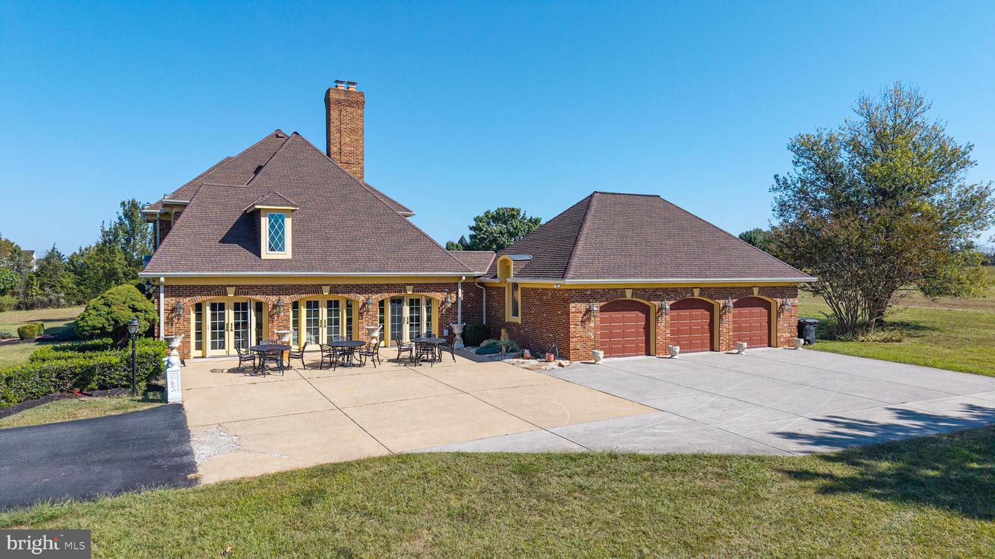2821 INGRAM DR, HAYMARKET, Virginia 20169, 4 Bedrooms Bedrooms, ,6 BathroomsBathrooms,Residential,For sale,2821 INGRAM DR,VAPW2101748 MLS # VAPW2101748