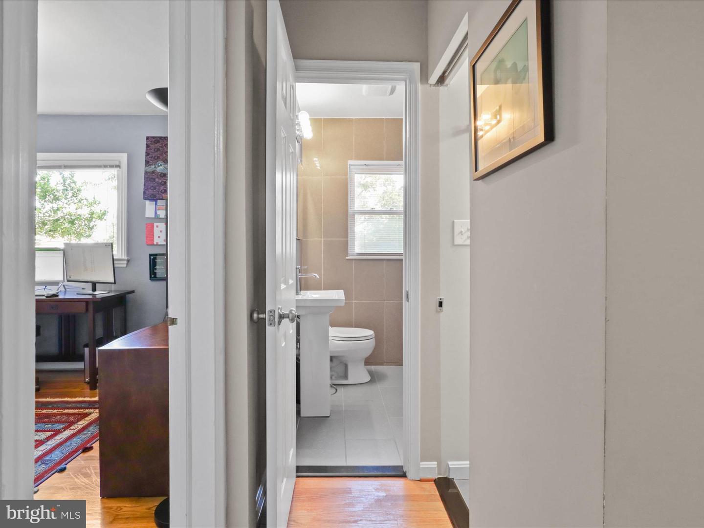 2512 N GRANADA ST, ARLINGTON, Virginia 22207, 3 Bedrooms Bedrooms, 10 Rooms Rooms,2 BathroomsBathrooms,Residential,For sale,2512 N GRANADA ST,VAAR2062452 MLS # VAAR2062452