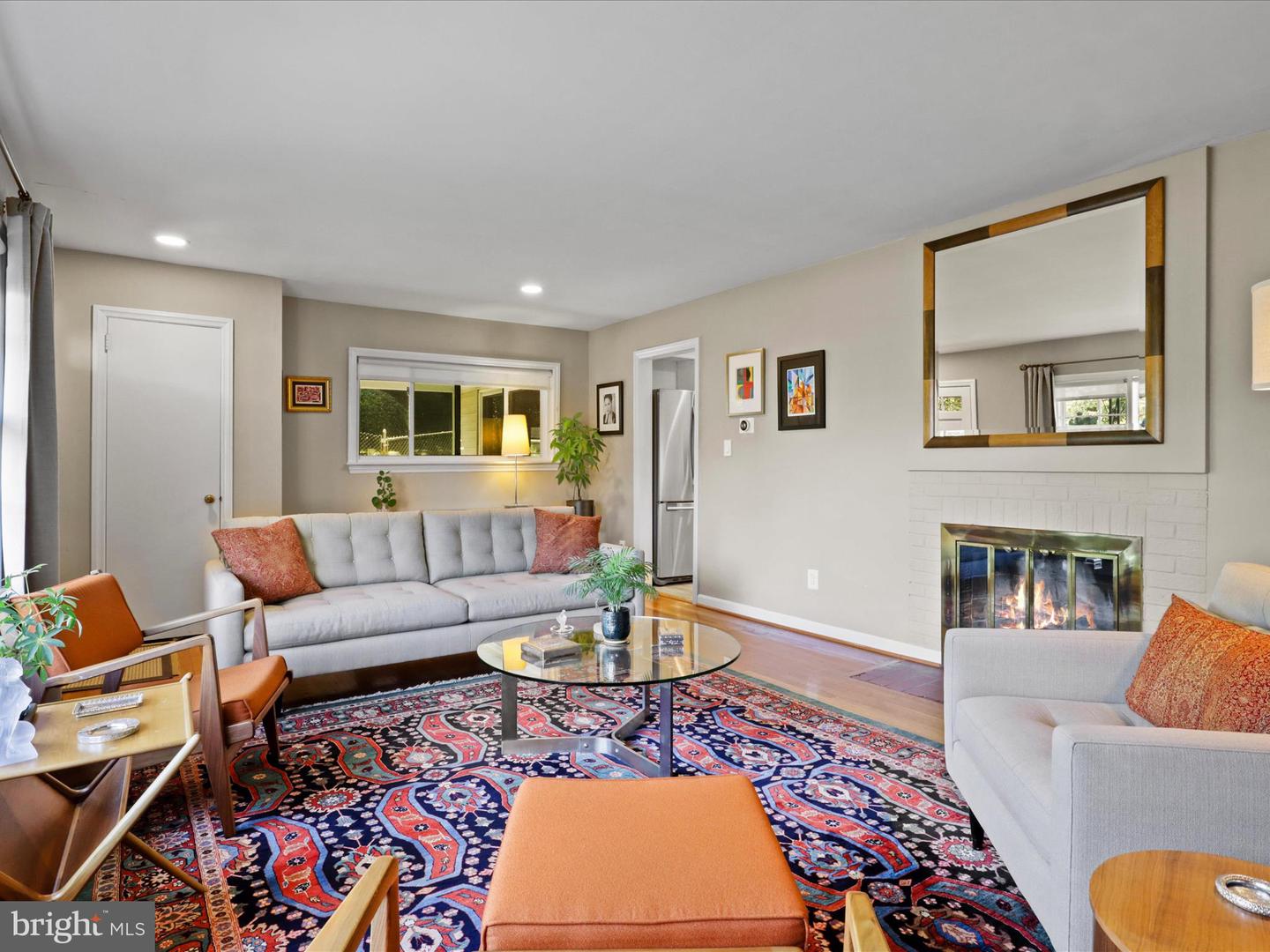 2512 N GRANADA ST, ARLINGTON, Virginia 22207, 3 Bedrooms Bedrooms, 10 Rooms Rooms,2 BathroomsBathrooms,Residential,For sale,2512 N GRANADA ST,VAAR2062452 MLS # VAAR2062452