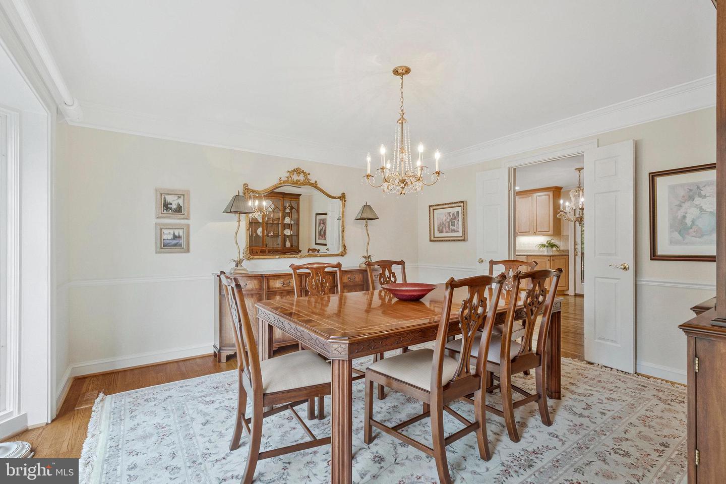 10309 HICKORY FOREST DR, OAKTON, Virginia 22124, 4 Bedrooms Bedrooms, ,3 BathroomsBathrooms,Residential,For sale,10309 HICKORY FOREST DR,VAFX2262226 MLS # VAFX2262226
