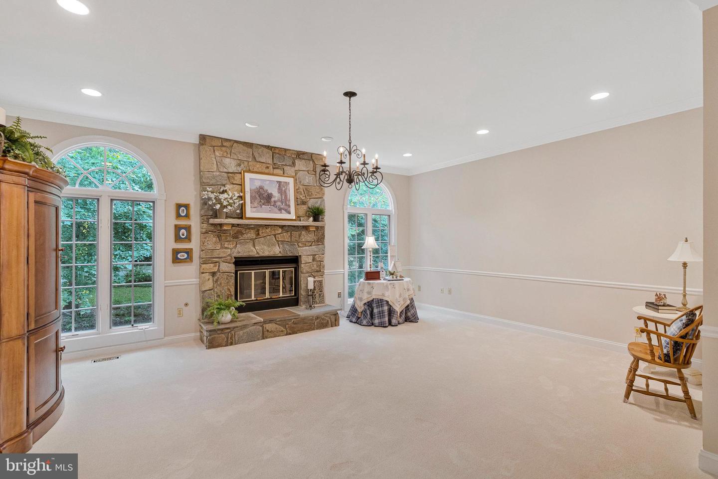 10309 HICKORY FOREST DR, OAKTON, Virginia 22124, 4 Bedrooms Bedrooms, ,3 BathroomsBathrooms,Residential,For sale,10309 HICKORY FOREST DR,VAFX2262226 MLS # VAFX2262226