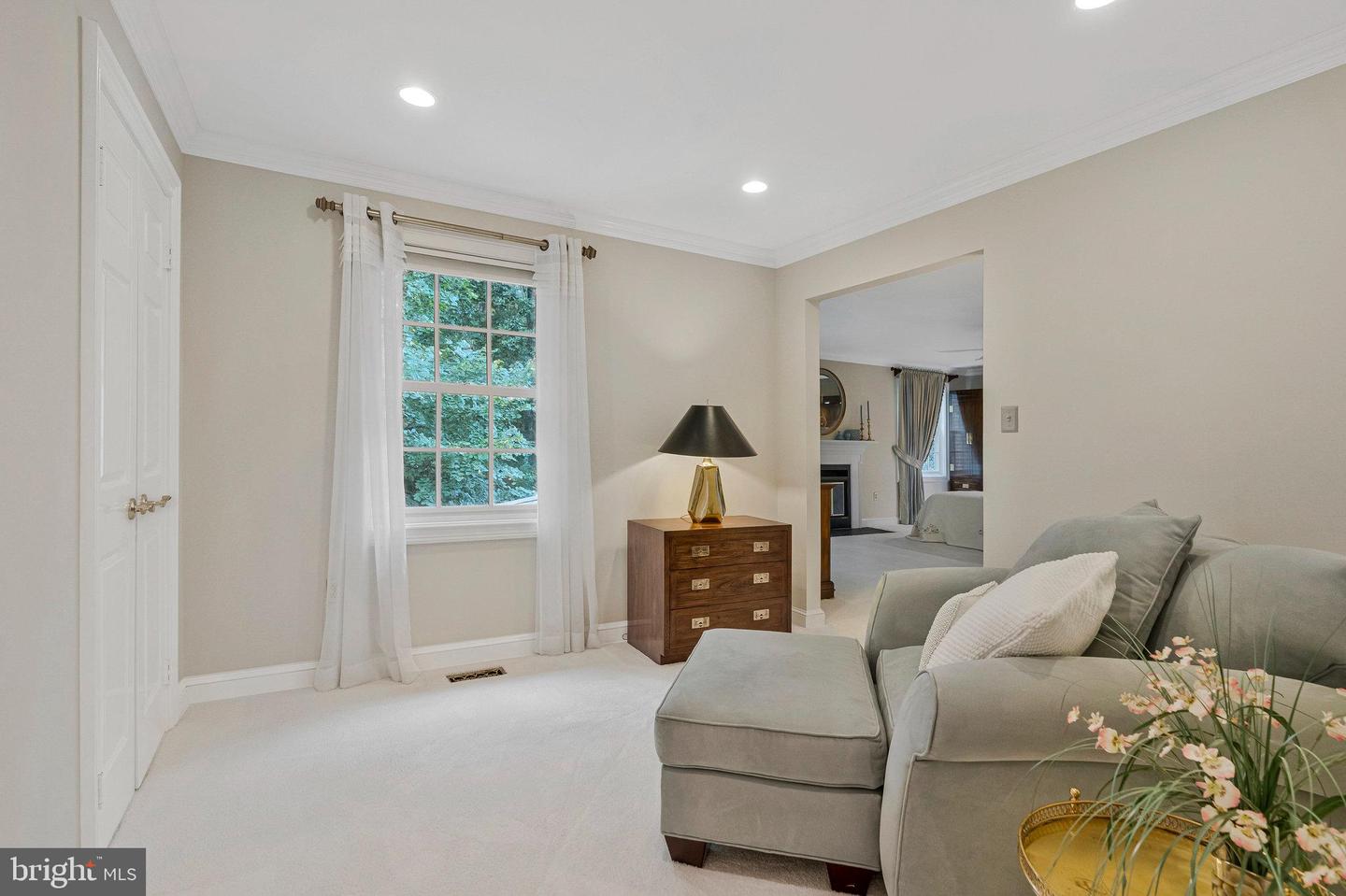 10309 HICKORY FOREST DR, OAKTON, Virginia 22124, 4 Bedrooms Bedrooms, ,3 BathroomsBathrooms,Residential,For sale,10309 HICKORY FOREST DR,VAFX2262226 MLS # VAFX2262226