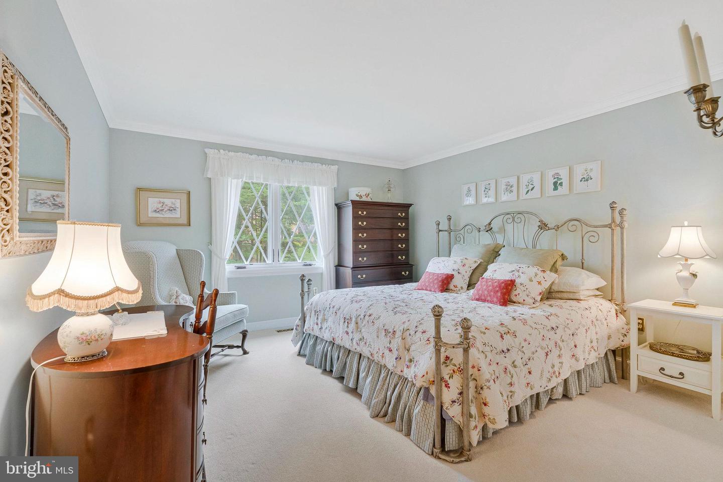 10309 HICKORY FOREST DR, OAKTON, Virginia 22124, 4 Bedrooms Bedrooms, ,3 BathroomsBathrooms,Residential,For sale,10309 HICKORY FOREST DR,VAFX2262226 MLS # VAFX2262226
