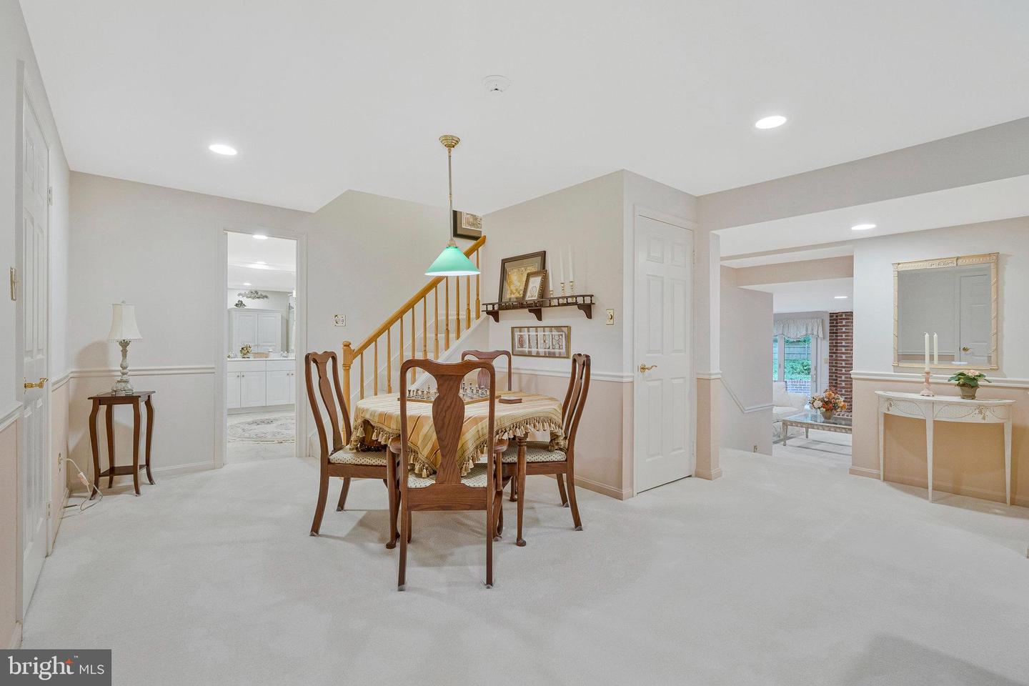10309 HICKORY FOREST DR, OAKTON, Virginia 22124, 4 Bedrooms Bedrooms, ,3 BathroomsBathrooms,Residential,For sale,10309 HICKORY FOREST DR,VAFX2262226 MLS # VAFX2262226