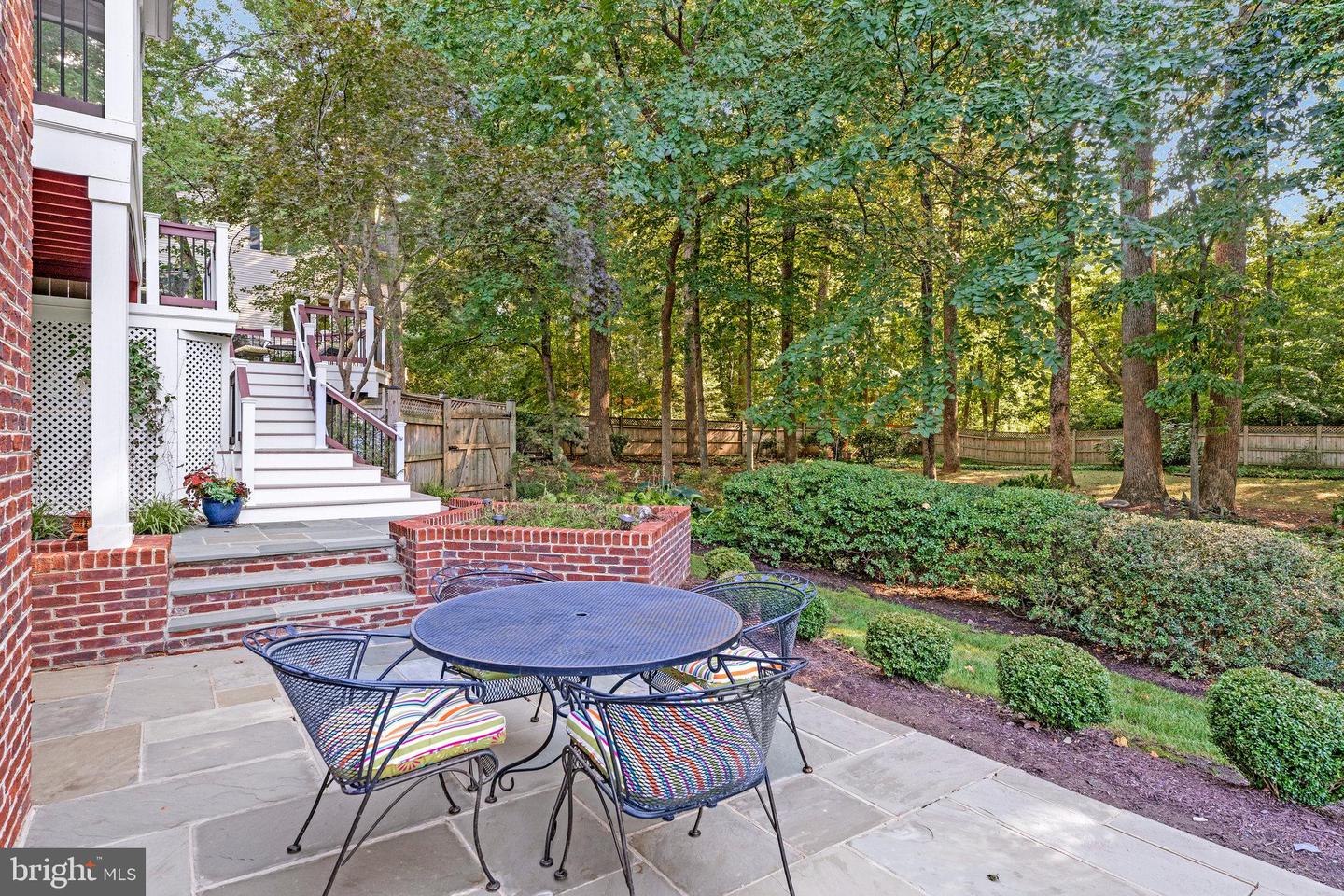 10309 HICKORY FOREST DR, OAKTON, Virginia 22124, 4 Bedrooms Bedrooms, ,3 BathroomsBathrooms,Residential,For sale,10309 HICKORY FOREST DR,VAFX2262226 MLS # VAFX2262226