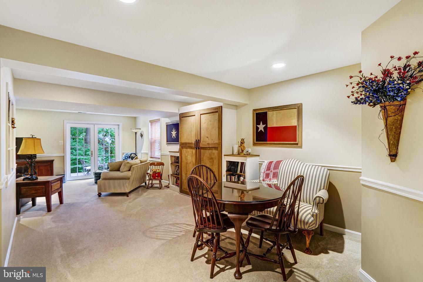 6815 BLUECURL CIR, SPRINGFIELD, Virginia 22152, 5 Bedrooms Bedrooms, 16 Rooms Rooms,3 BathroomsBathrooms,Residential,For sale,6815 BLUECURL CIR,VAFX2262270 MLS # VAFX2262270