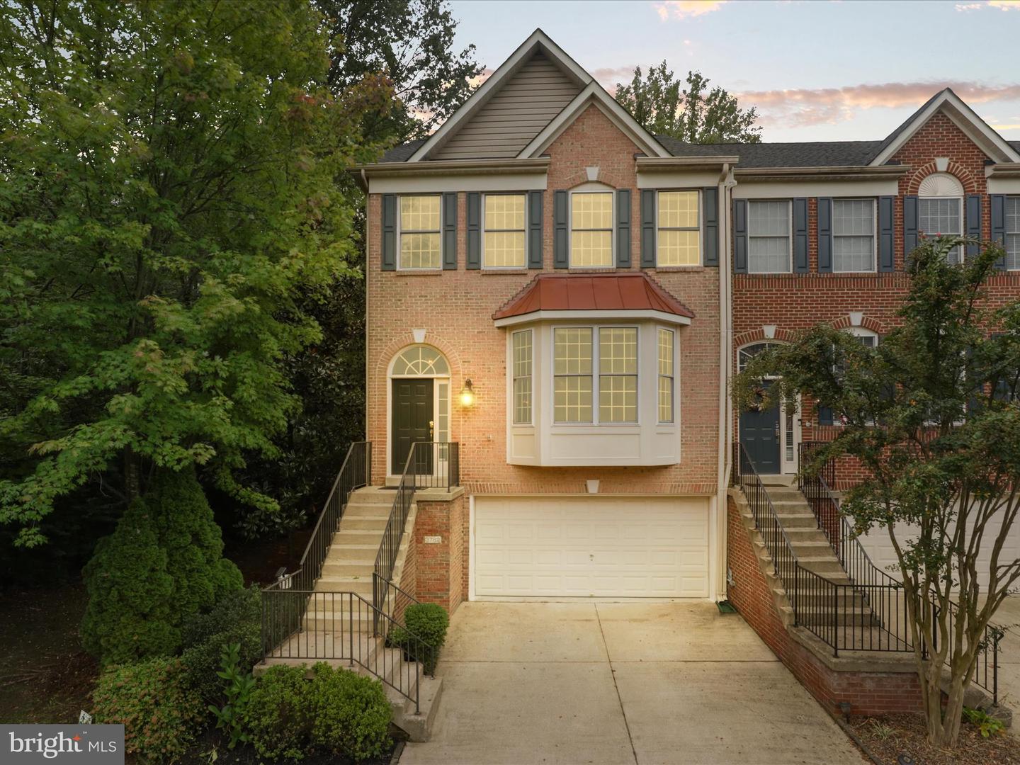 3782 ELMWOOD TOWNE WAY, ALEXANDRIA, Virginia 22303, 3 Bedrooms Bedrooms, 7 Rooms Rooms,3 BathroomsBathrooms,Residential,For sale,3782 ELMWOOD TOWNE WAY,VAFX2262272 MLS # VAFX2262272