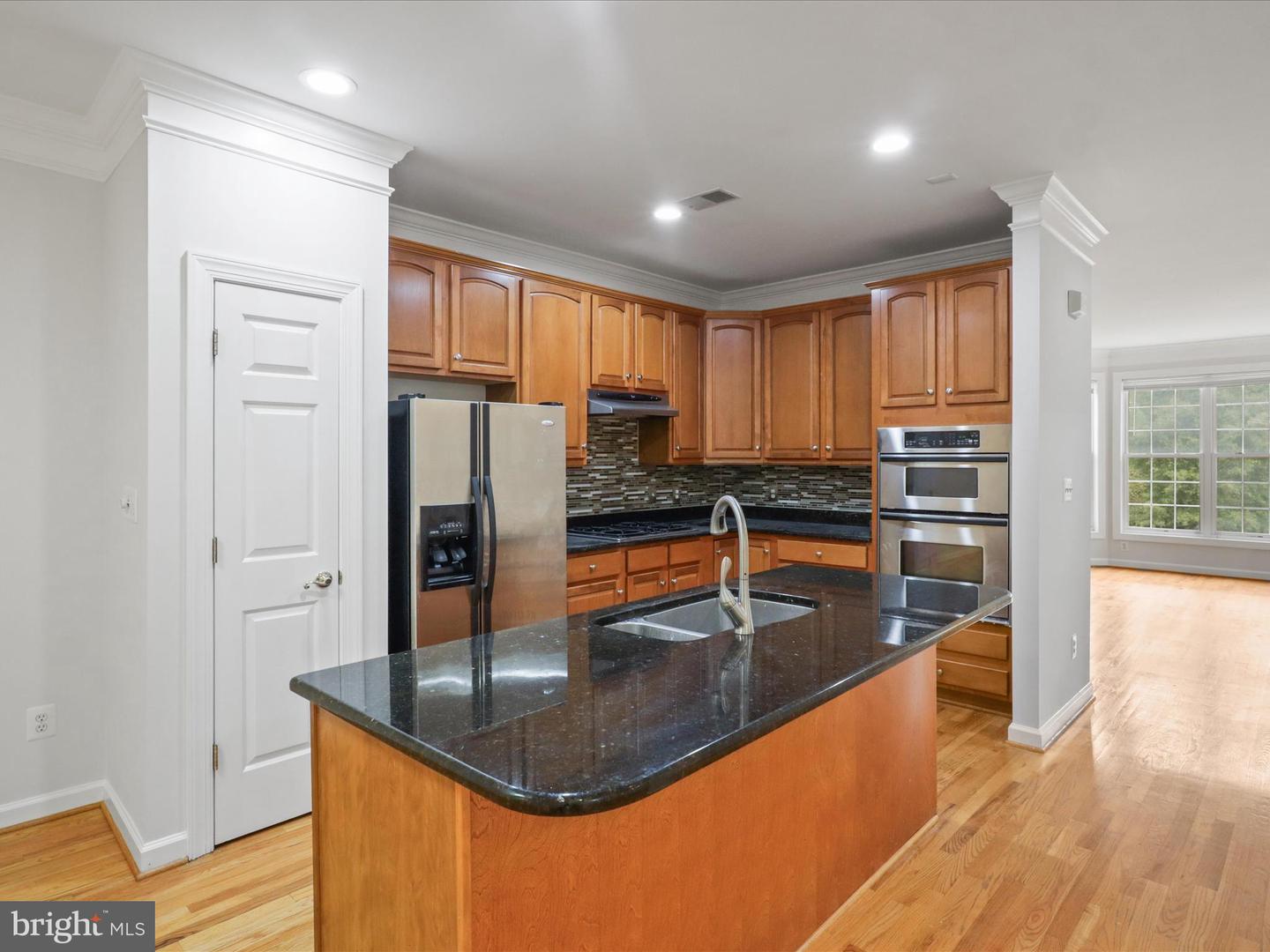 3782 ELMWOOD TOWNE WAY, ALEXANDRIA, Virginia 22303, 3 Bedrooms Bedrooms, 7 Rooms Rooms,3 BathroomsBathrooms,Residential,For sale,3782 ELMWOOD TOWNE WAY,VAFX2262272 MLS # VAFX2262272