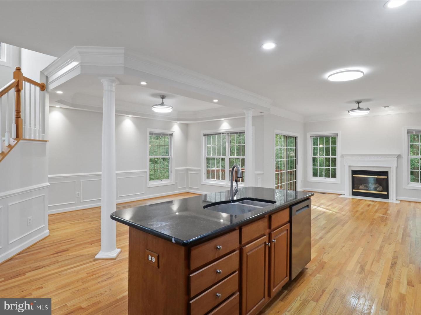 3782 ELMWOOD TOWNE WAY, ALEXANDRIA, Virginia 22303, 3 Bedrooms Bedrooms, 7 Rooms Rooms,3 BathroomsBathrooms,Residential,For sale,3782 ELMWOOD TOWNE WAY,VAFX2262272 MLS # VAFX2262272