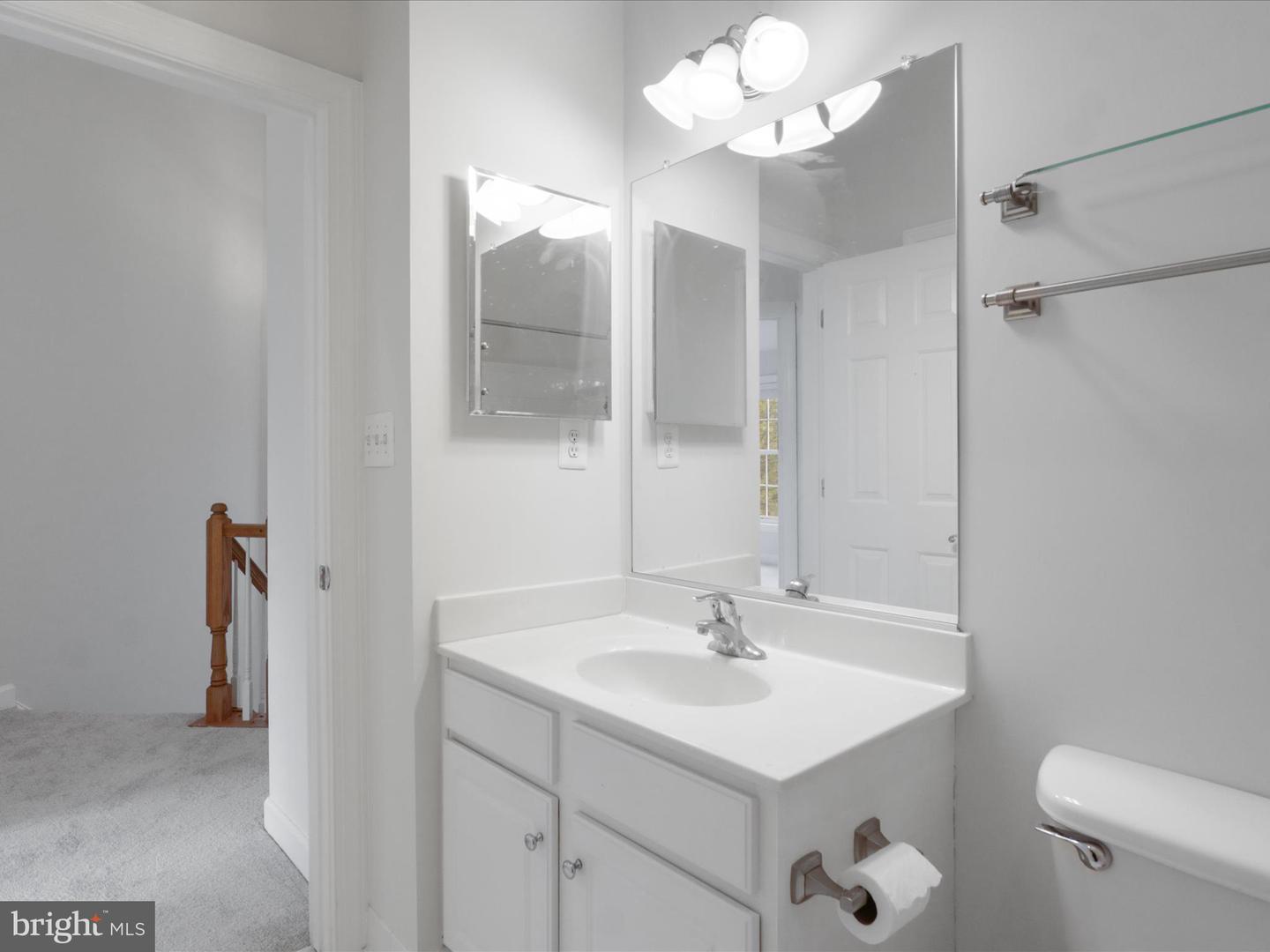 3782 ELMWOOD TOWNE WAY, ALEXANDRIA, Virginia 22303, 3 Bedrooms Bedrooms, 7 Rooms Rooms,3 BathroomsBathrooms,Residential,For sale,3782 ELMWOOD TOWNE WAY,VAFX2262272 MLS # VAFX2262272