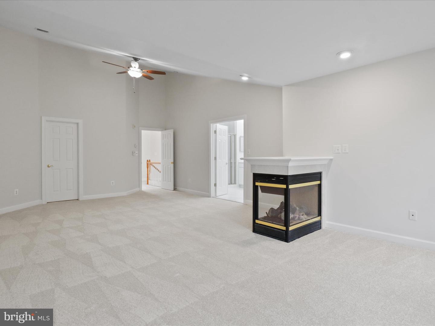 3782 ELMWOOD TOWNE WAY, ALEXANDRIA, Virginia 22303, 3 Bedrooms Bedrooms, 7 Rooms Rooms,3 BathroomsBathrooms,Residential,For sale,3782 ELMWOOD TOWNE WAY,VAFX2262272 MLS # VAFX2262272