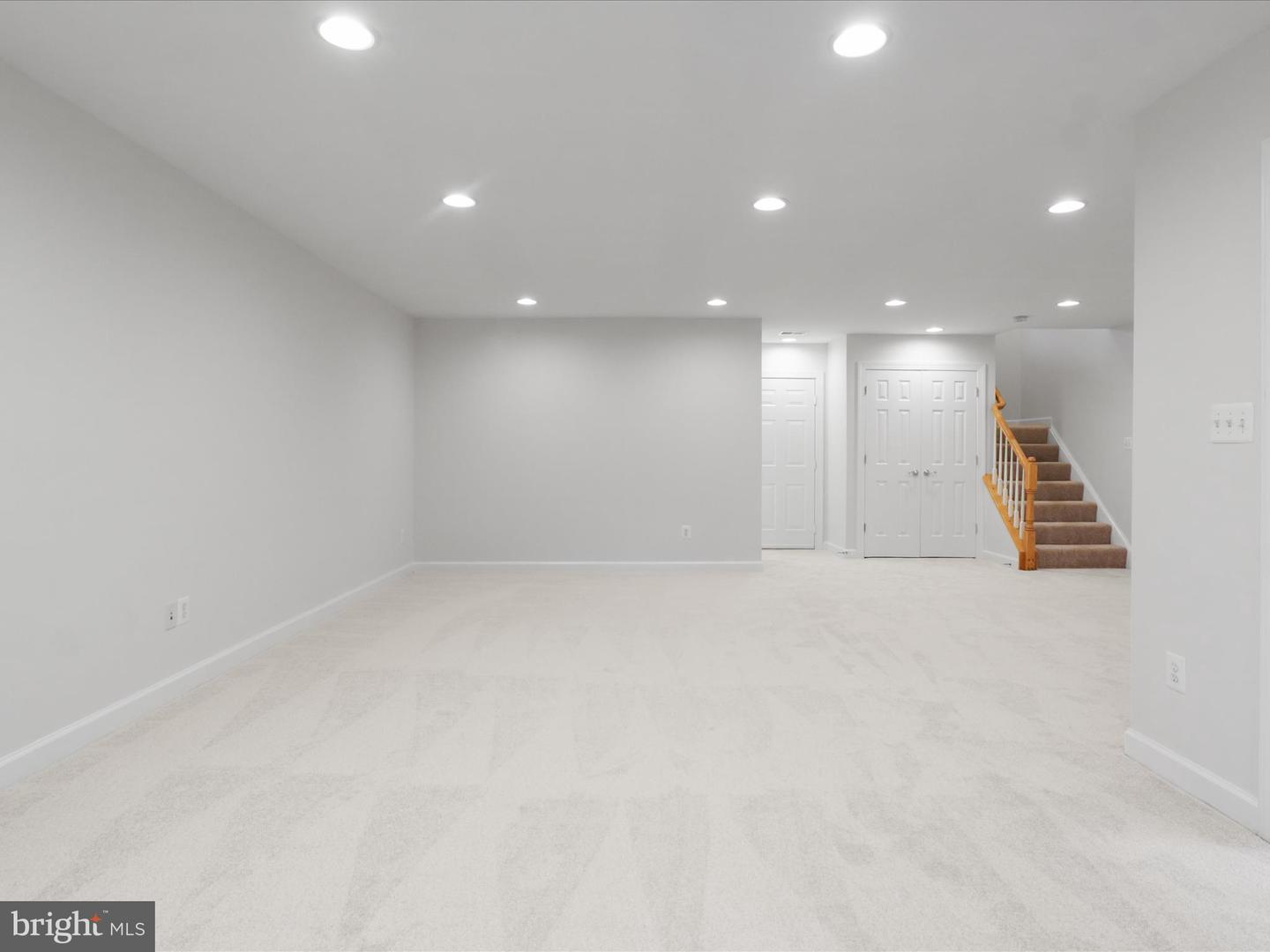 3782 ELMWOOD TOWNE WAY, ALEXANDRIA, Virginia 22303, 3 Bedrooms Bedrooms, 7 Rooms Rooms,3 BathroomsBathrooms,Residential,For sale,3782 ELMWOOD TOWNE WAY,VAFX2262272 MLS # VAFX2262272