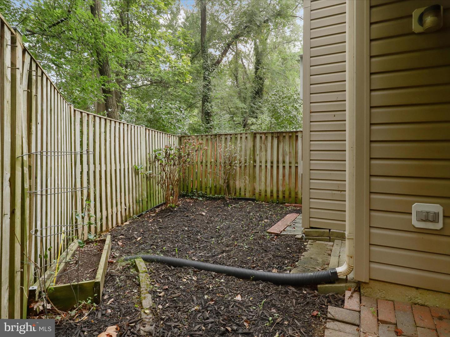 3782 ELMWOOD TOWNE WAY, ALEXANDRIA, Virginia 22303, 3 Bedrooms Bedrooms, 7 Rooms Rooms,3 BathroomsBathrooms,Residential,For sale,3782 ELMWOOD TOWNE WAY,VAFX2262272 MLS # VAFX2262272