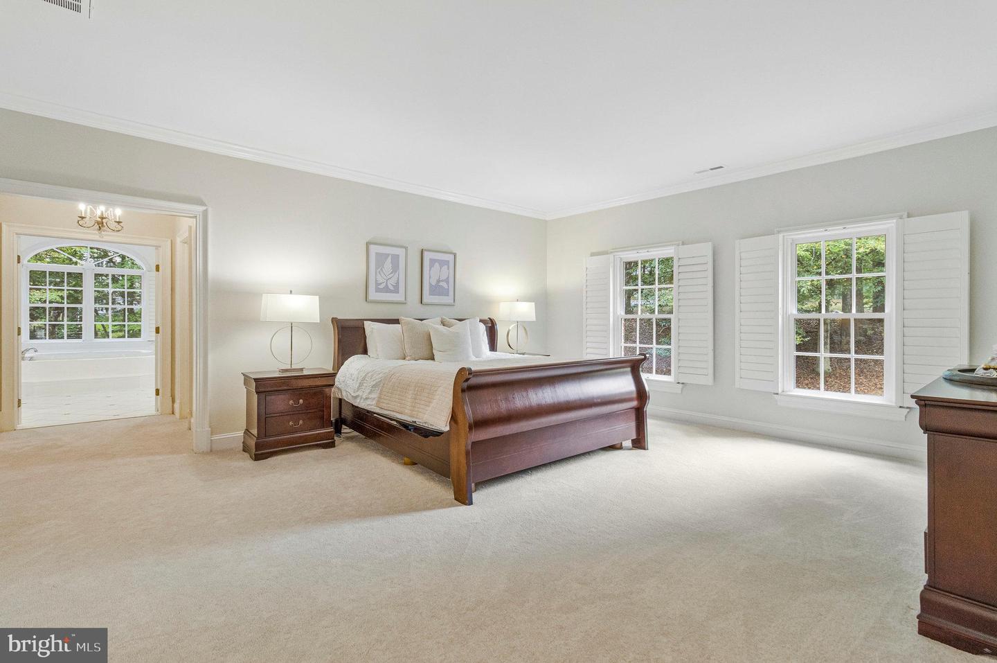 10112 HIGH HILL CT, GREAT FALLS, Virginia 22066, 5 Bedrooms Bedrooms, ,5 BathroomsBathrooms,Residential,For sale,10112 HIGH HILL CT,VAFX2262468 MLS # VAFX2262468