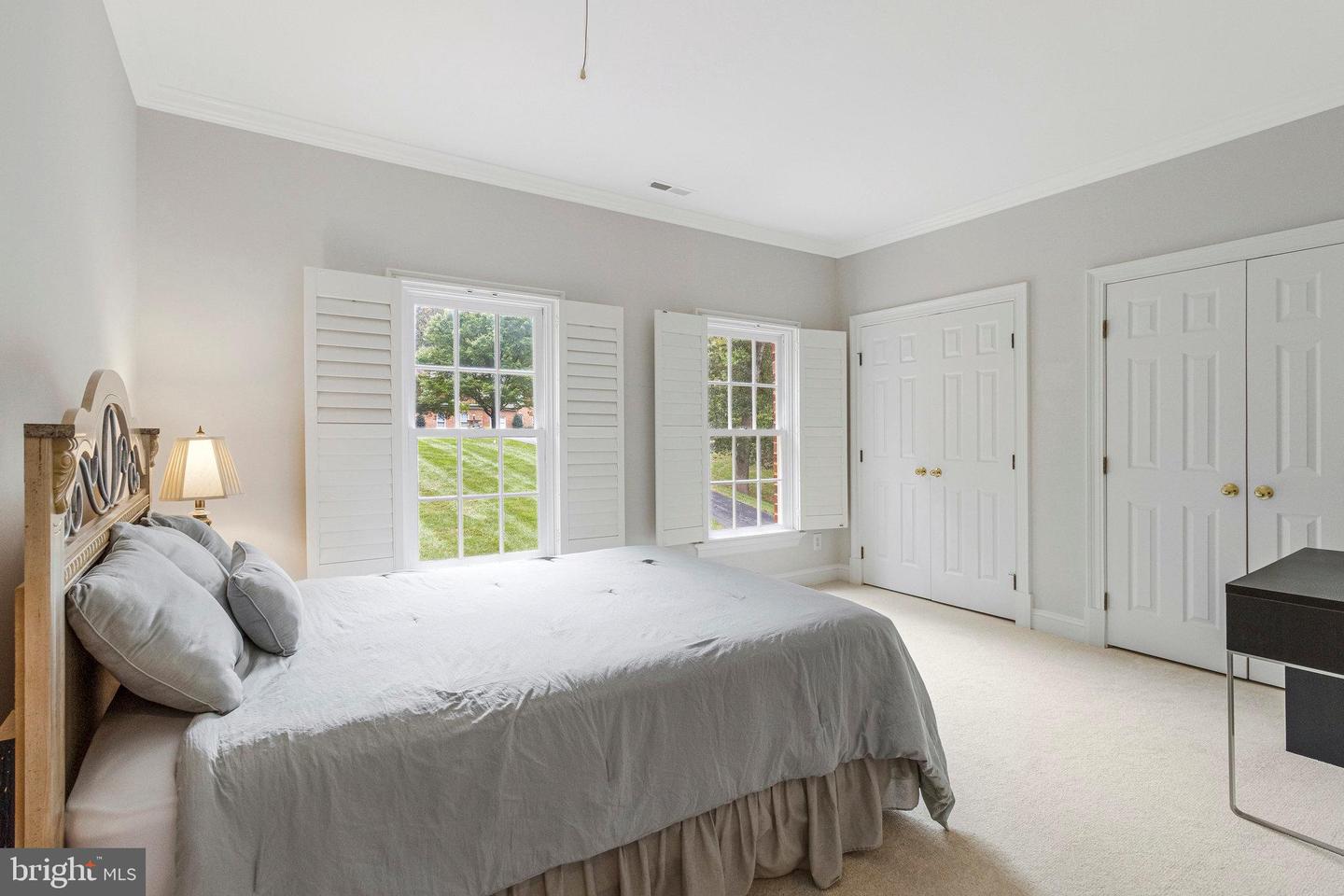 10112 HIGH HILL CT, GREAT FALLS, Virginia 22066, 5 Bedrooms Bedrooms, ,5 BathroomsBathrooms,Residential,For sale,10112 HIGH HILL CT,VAFX2262468 MLS # VAFX2262468