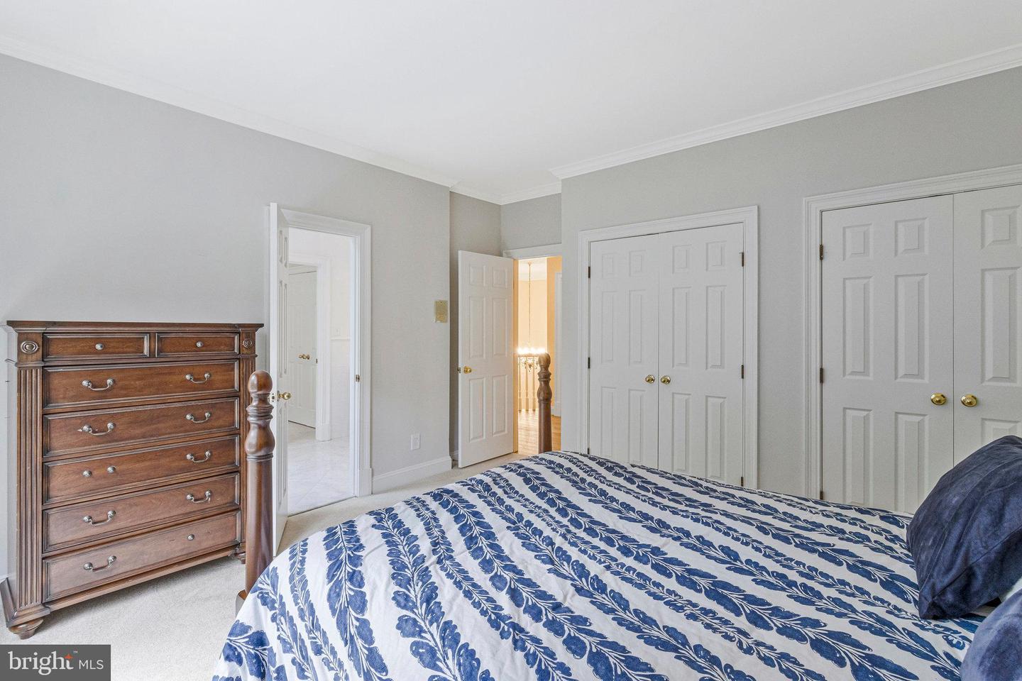 10112 HIGH HILL CT, GREAT FALLS, Virginia 22066, 5 Bedrooms Bedrooms, ,5 BathroomsBathrooms,Residential,For sale,10112 HIGH HILL CT,VAFX2262468 MLS # VAFX2262468