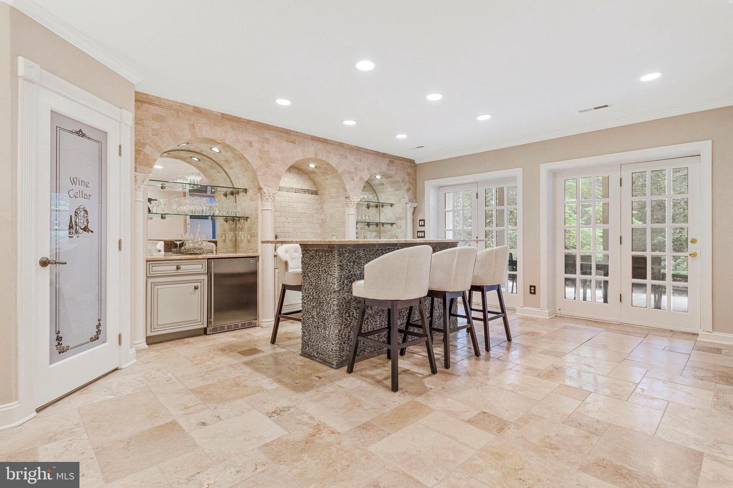 10112 HIGH HILL CT, GREAT FALLS, Virginia 22066, 5 Bedrooms Bedrooms, ,5 BathroomsBathrooms,Residential,For sale,10112 HIGH HILL CT,VAFX2262468 MLS # VAFX2262468