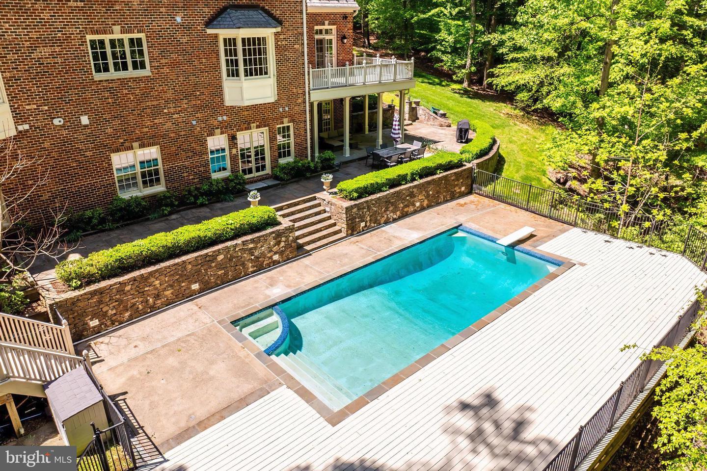 10112 HIGH HILL CT, GREAT FALLS, Virginia 22066, 5 Bedrooms Bedrooms, ,5 BathroomsBathrooms,Residential,For sale,10112 HIGH HILL CT,VAFX2262468 MLS # VAFX2262468