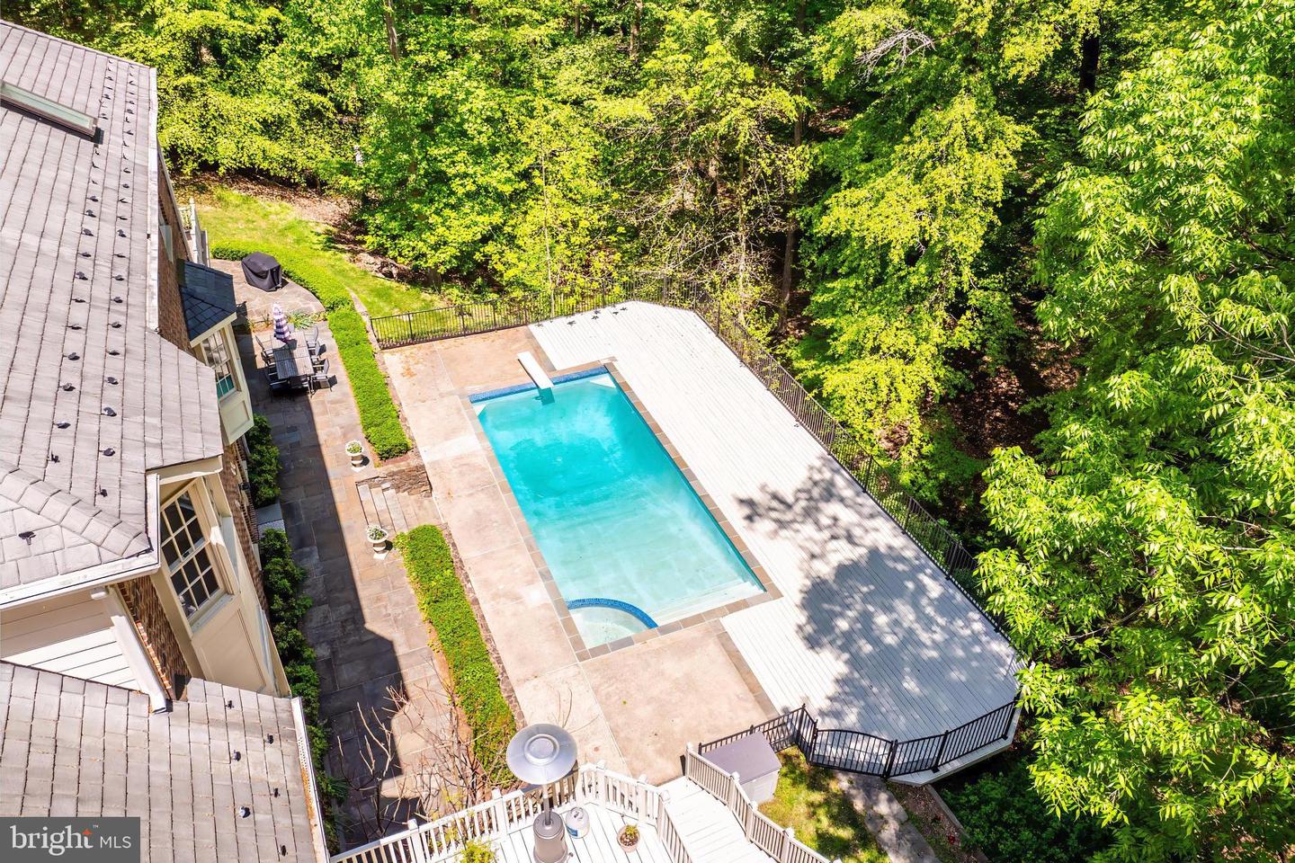 10112 HIGH HILL CT, GREAT FALLS, Virginia 22066, 5 Bedrooms Bedrooms, ,5 BathroomsBathrooms,Residential,For sale,10112 HIGH HILL CT,VAFX2262468 MLS # VAFX2262468