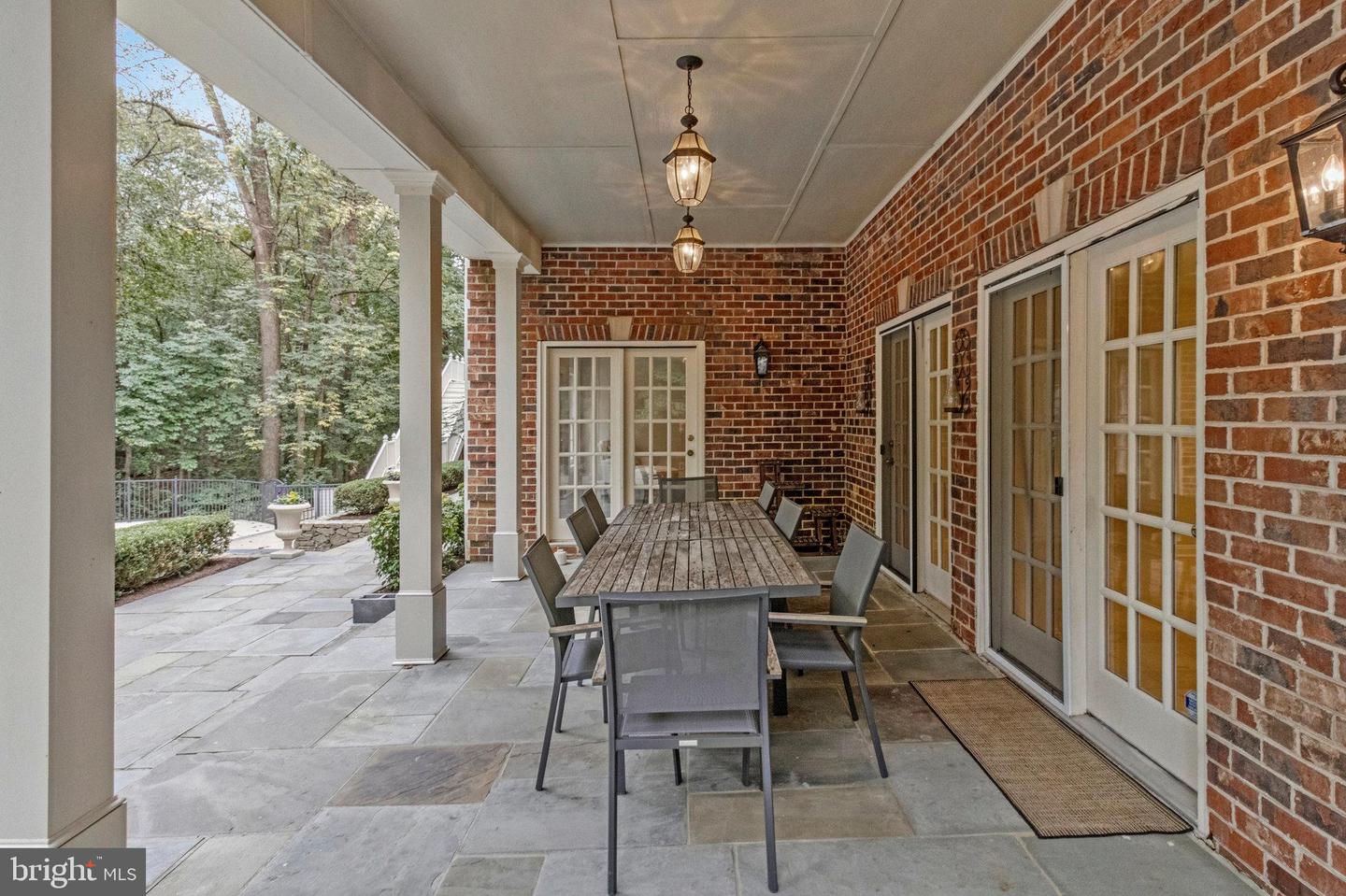 10112 HIGH HILL CT, GREAT FALLS, Virginia 22066, 5 Bedrooms Bedrooms, ,5 BathroomsBathrooms,Residential,For sale,10112 HIGH HILL CT,VAFX2262468 MLS # VAFX2262468