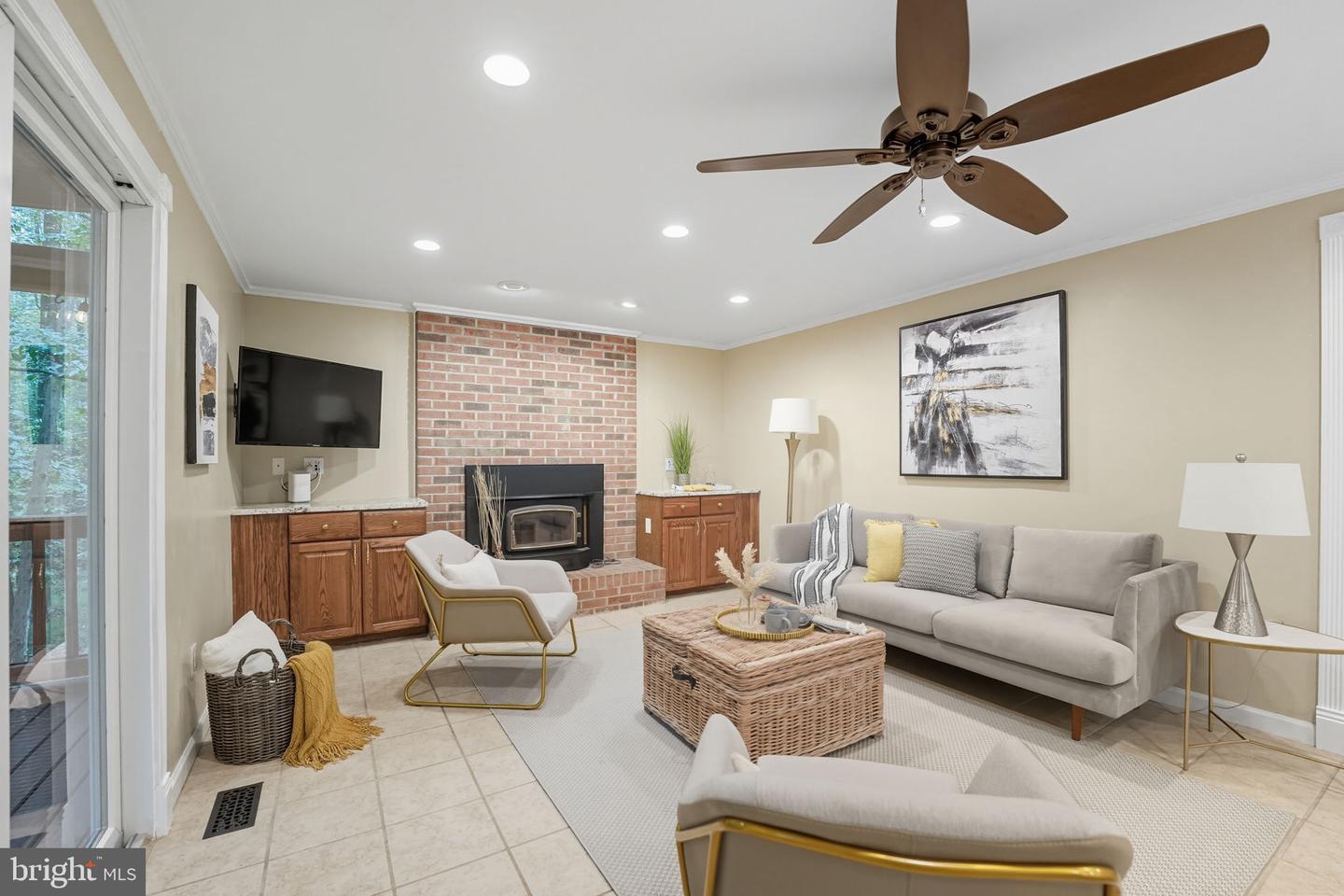 2904 ROCK MANOR CT, HERNDON, Virginia 20171, 5 Bedrooms Bedrooms, ,2 BathroomsBathrooms,Residential,For sale,2904 ROCK MANOR CT,VAFX2263000 MLS # VAFX2263000