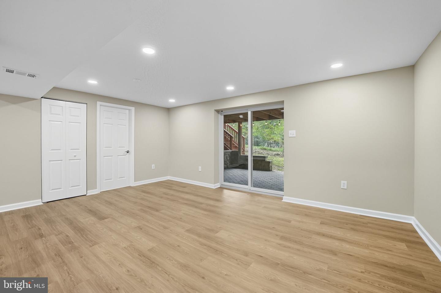 2904 ROCK MANOR CT, HERNDON, Virginia 20171, 5 Bedrooms Bedrooms, ,2 BathroomsBathrooms,Residential,For sale,2904 ROCK MANOR CT,VAFX2263000 MLS # VAFX2263000