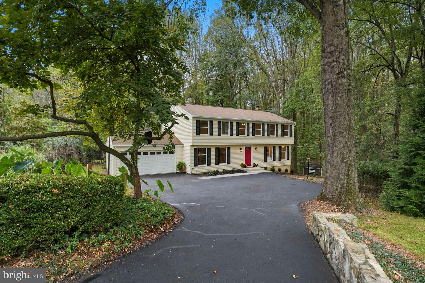 2904 ROCK MANOR CT, HERNDON, Virginia 20171, 5 Bedrooms Bedrooms, ,2 BathroomsBathrooms,Residential,For sale,2904 ROCK MANOR CT,VAFX2263000 MLS # VAFX2263000