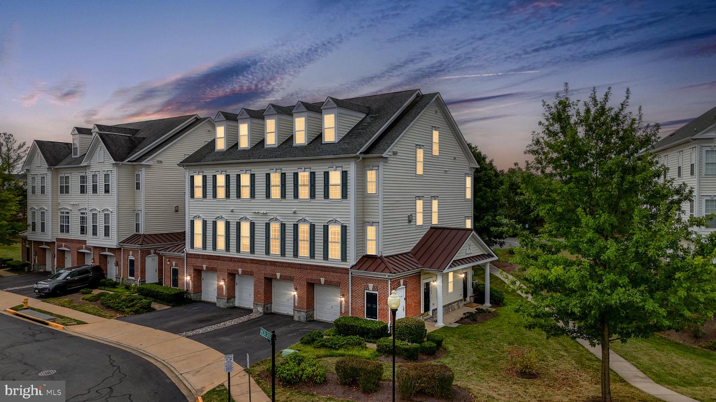 14489 MACON GROVE LN, GAINESVILLE, Virginia 20155, 3 Bedrooms Bedrooms, ,2 BathroomsBathrooms,Residential,For sale,14489 MACON GROVE LN,VAPW2102690 MLS # VAPW2102690