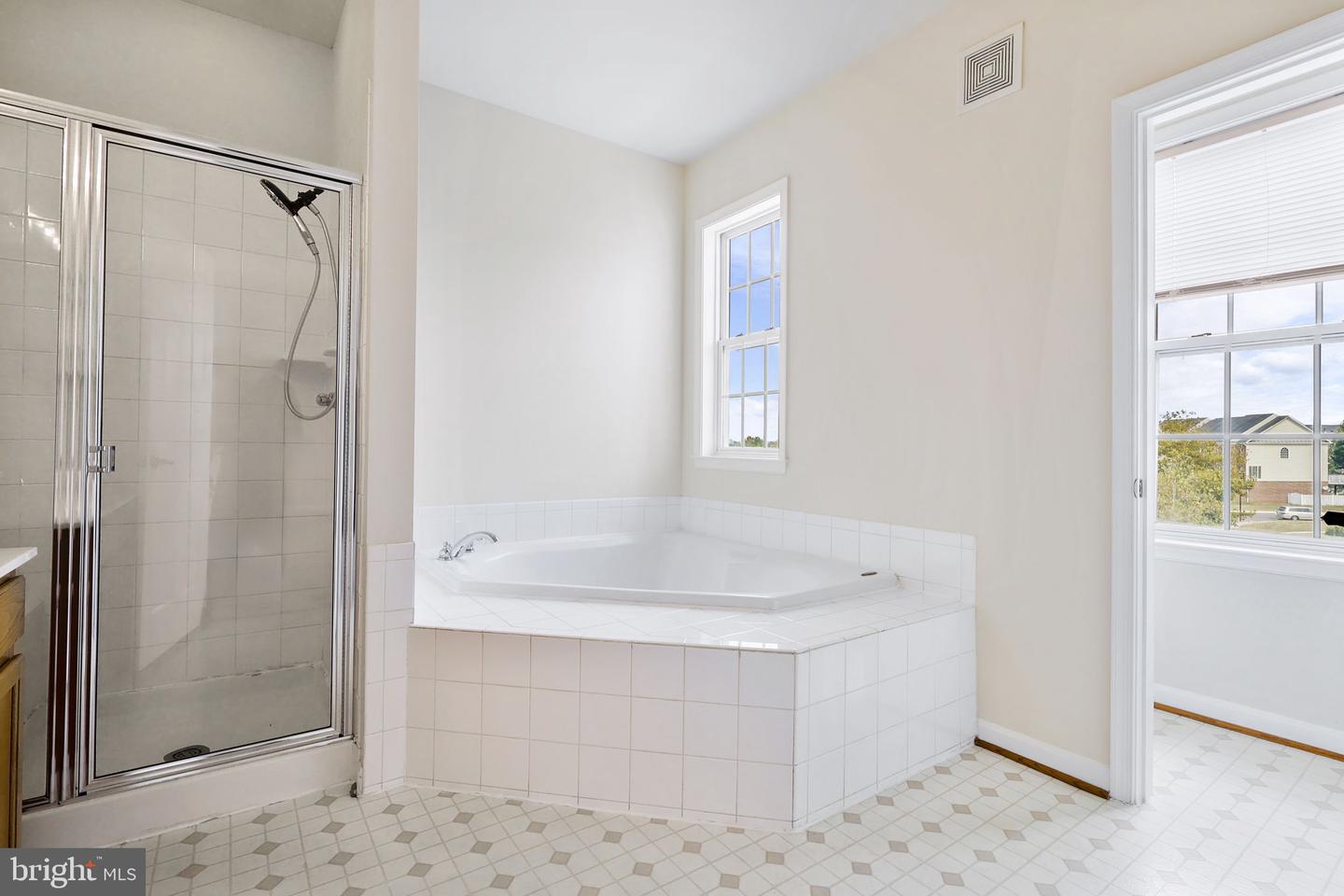 14489 MACON GROVE LN, GAINESVILLE, Virginia 20155, 3 Bedrooms Bedrooms, ,2 BathroomsBathrooms,Residential,For sale,14489 MACON GROVE LN,VAPW2102690 MLS # VAPW2102690
