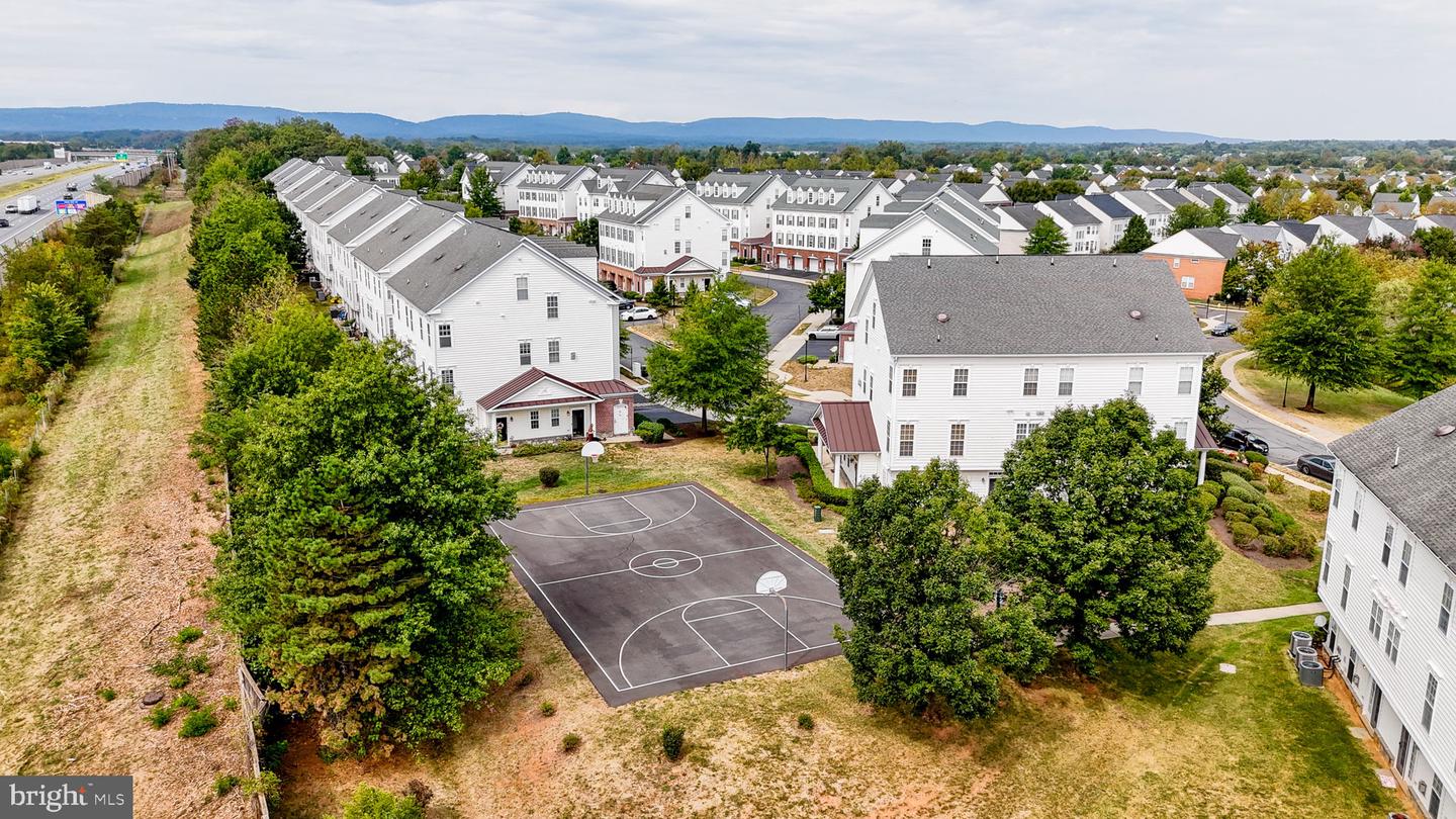 14489 MACON GROVE LN, GAINESVILLE, Virginia 20155, 3 Bedrooms Bedrooms, ,2 BathroomsBathrooms,Residential,For sale,14489 MACON GROVE LN,VAPW2102690 MLS # VAPW2102690