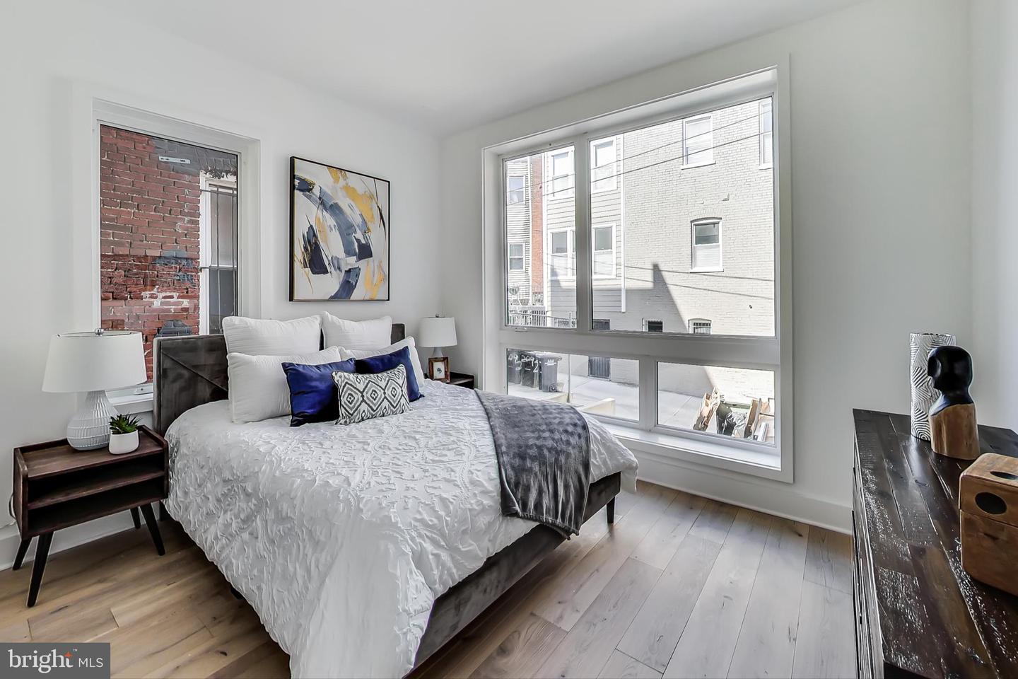 207 FLORIDA AVE NW #1, WASHINGTON, District Of Columbia 20001, 2 Bedrooms Bedrooms, ,2 BathroomsBathrooms,Residential,For sale,207 FLORIDA AVE NW #1,DCDC2217766 MLS # DCDC2217766