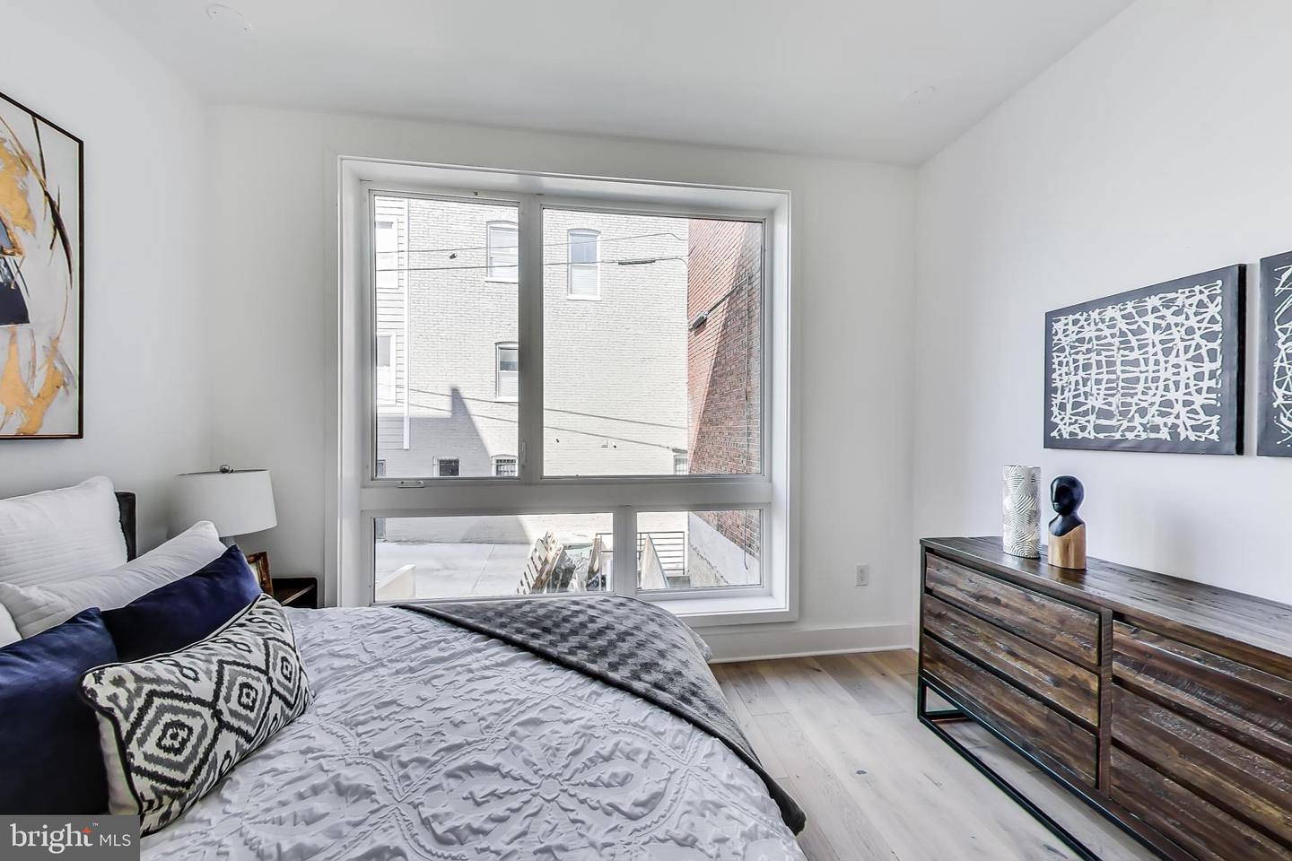 207 FLORIDA AVE NW #1, WASHINGTON, District Of Columbia 20001, 2 Bedrooms Bedrooms, ,2 BathroomsBathrooms,Residential,For sale,207 FLORIDA AVE NW #1,DCDC2217766 MLS # DCDC2217766