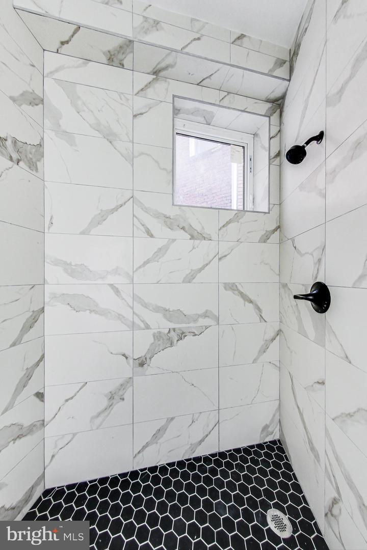 207 FLORIDA AVE NW #1, WASHINGTON, District Of Columbia 20001, 2 Bedrooms Bedrooms, ,2 BathroomsBathrooms,Residential,For sale,207 FLORIDA AVE NW #1,DCDC2217766 MLS # DCDC2217766