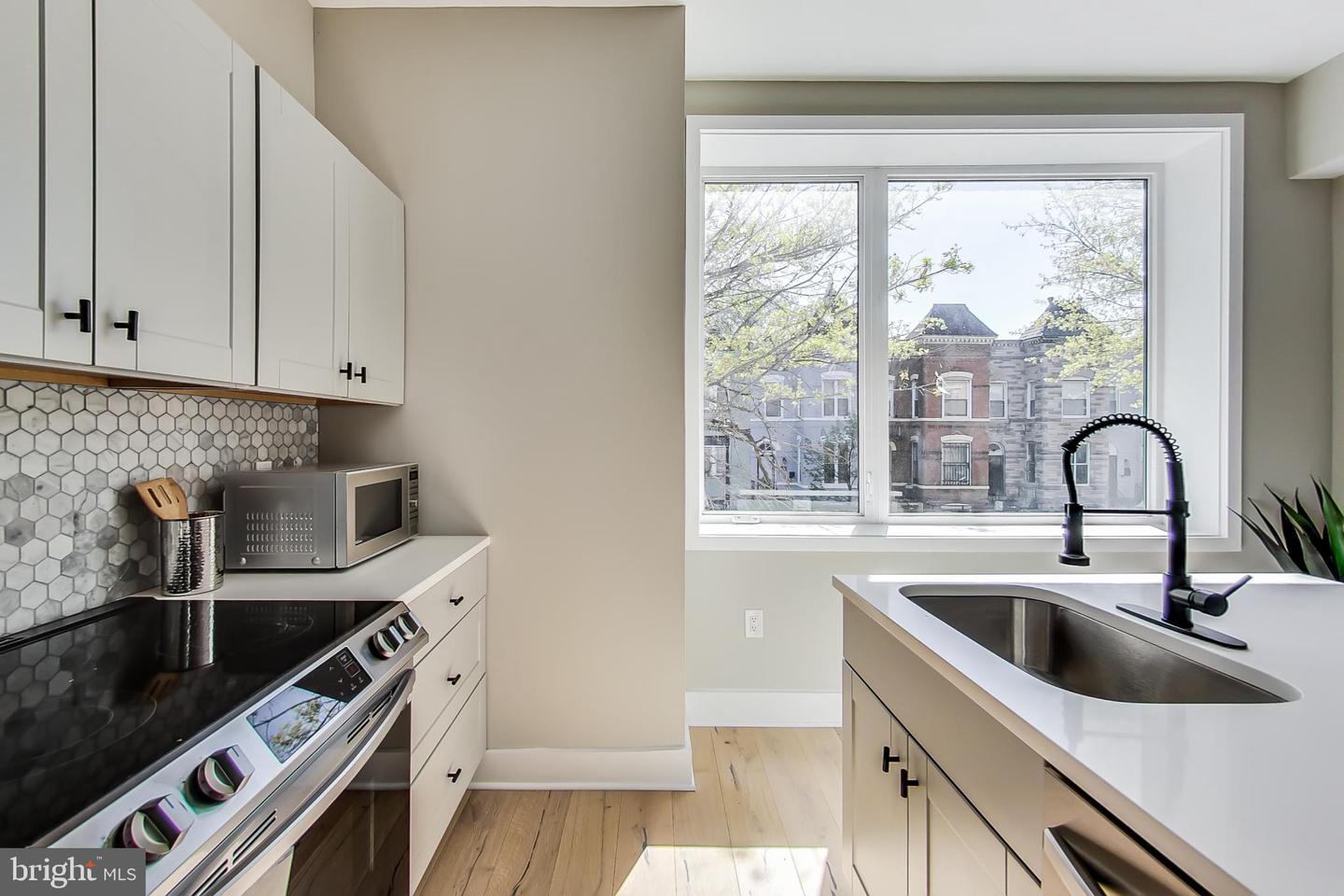 207 FLORIDA AVE NW #1, WASHINGTON, District Of Columbia 20001, 2 Bedrooms Bedrooms, ,2 BathroomsBathrooms,Residential,For sale,207 FLORIDA AVE NW #1,DCDC2217766 MLS # DCDC2217766