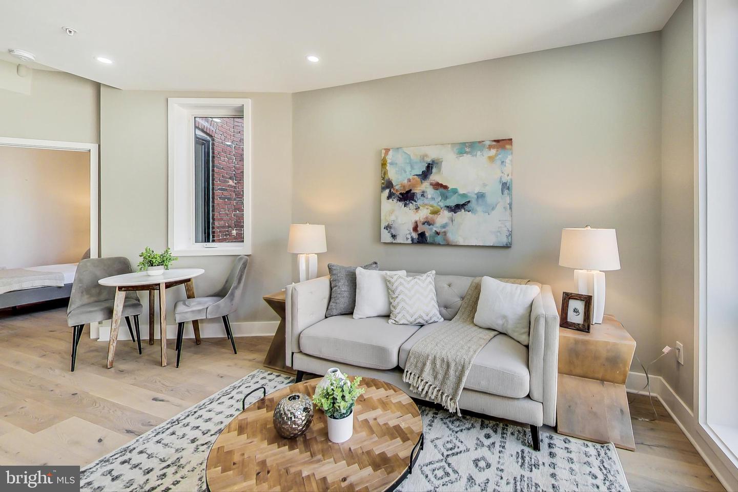 207 FLORIDA AVE NW #2, WASHINGTON, District Of Columbia 20001, 1 Bedroom Bedrooms, ,1 BathroomBathrooms,Residential,For sale,207 FLORIDA AVE NW #2,DCDC2217776 MLS # DCDC2217776