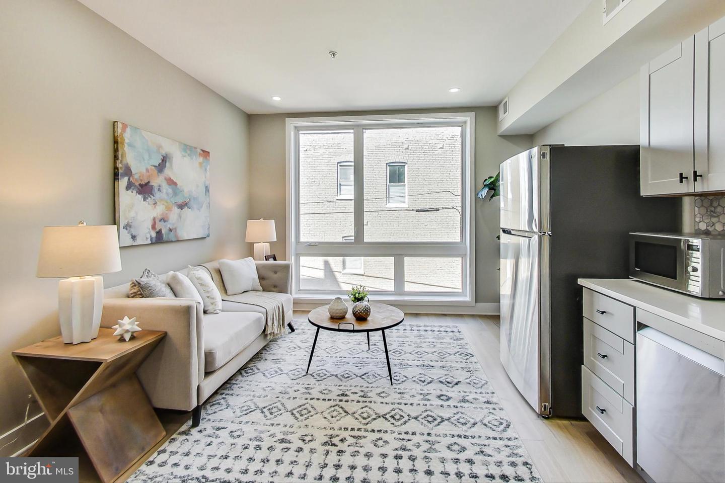 207 FLORIDA AVE NW #2, WASHINGTON, District Of Columbia 20001, 1 Bedroom Bedrooms, ,1 BathroomBathrooms,Residential,For sale,207 FLORIDA AVE NW #2,DCDC2217776 MLS # DCDC2217776