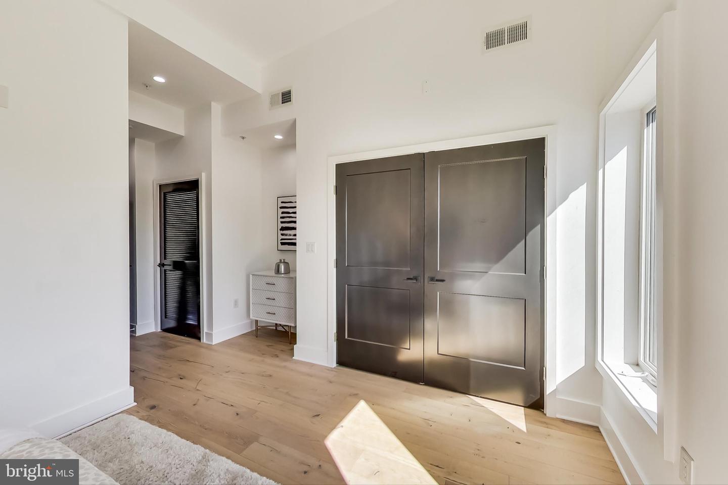 207 FLORIDA AVE NW #3, WASHINGTON, District Of Columbia 20001, 2 Bedrooms Bedrooms, ,2 BathroomsBathrooms,Residential,For sale,207 FLORIDA AVE NW #3,DCDC2218356 MLS # DCDC2218356